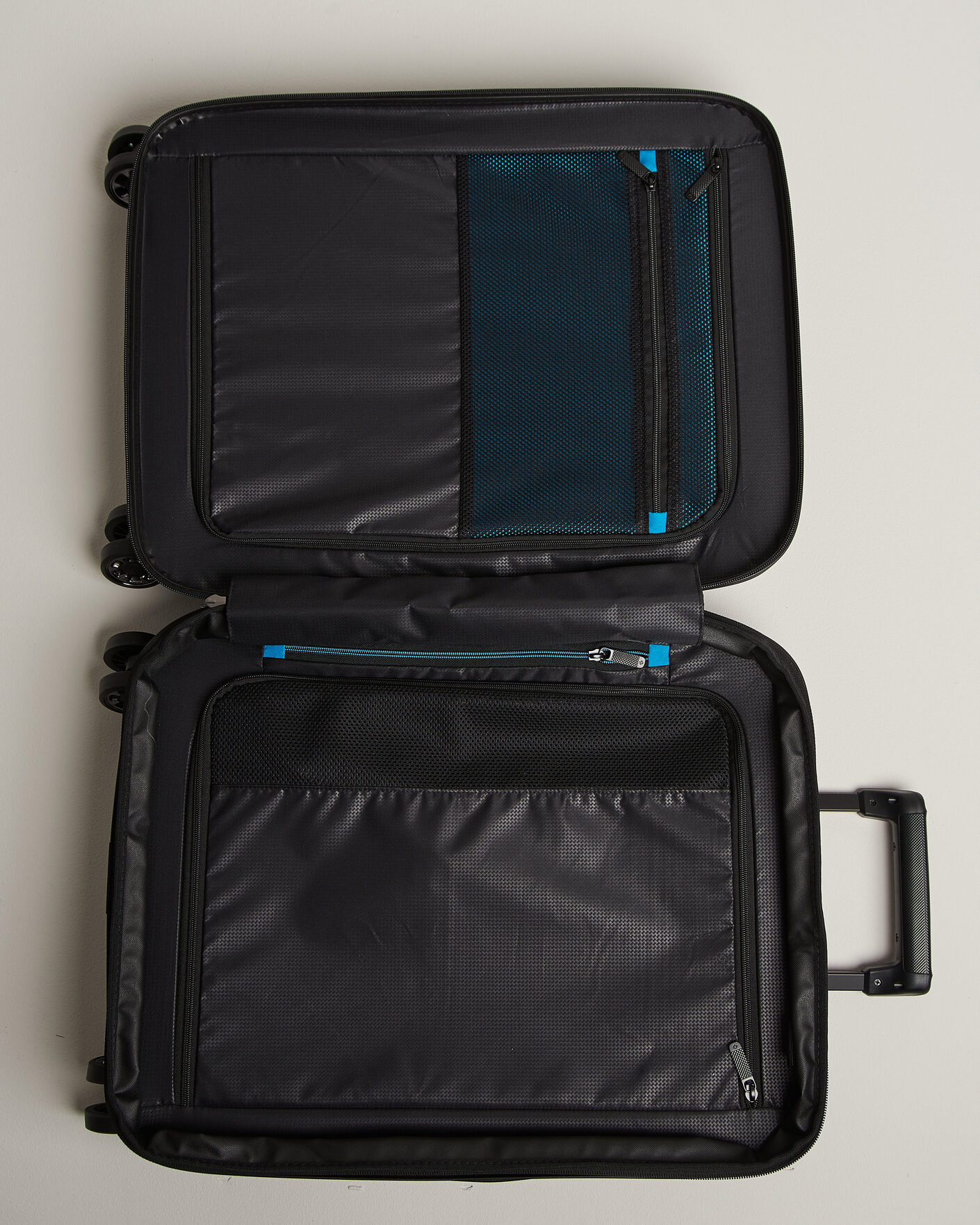 Herre | Tasker | Samsonite | Nexis Spinner Carry-On Onyx Black
