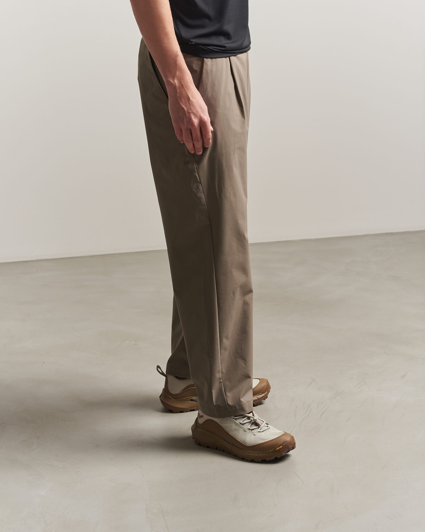 Herre | Vandresko | Danner | N45 Max Low Osprey Co-Lab Sand Grey