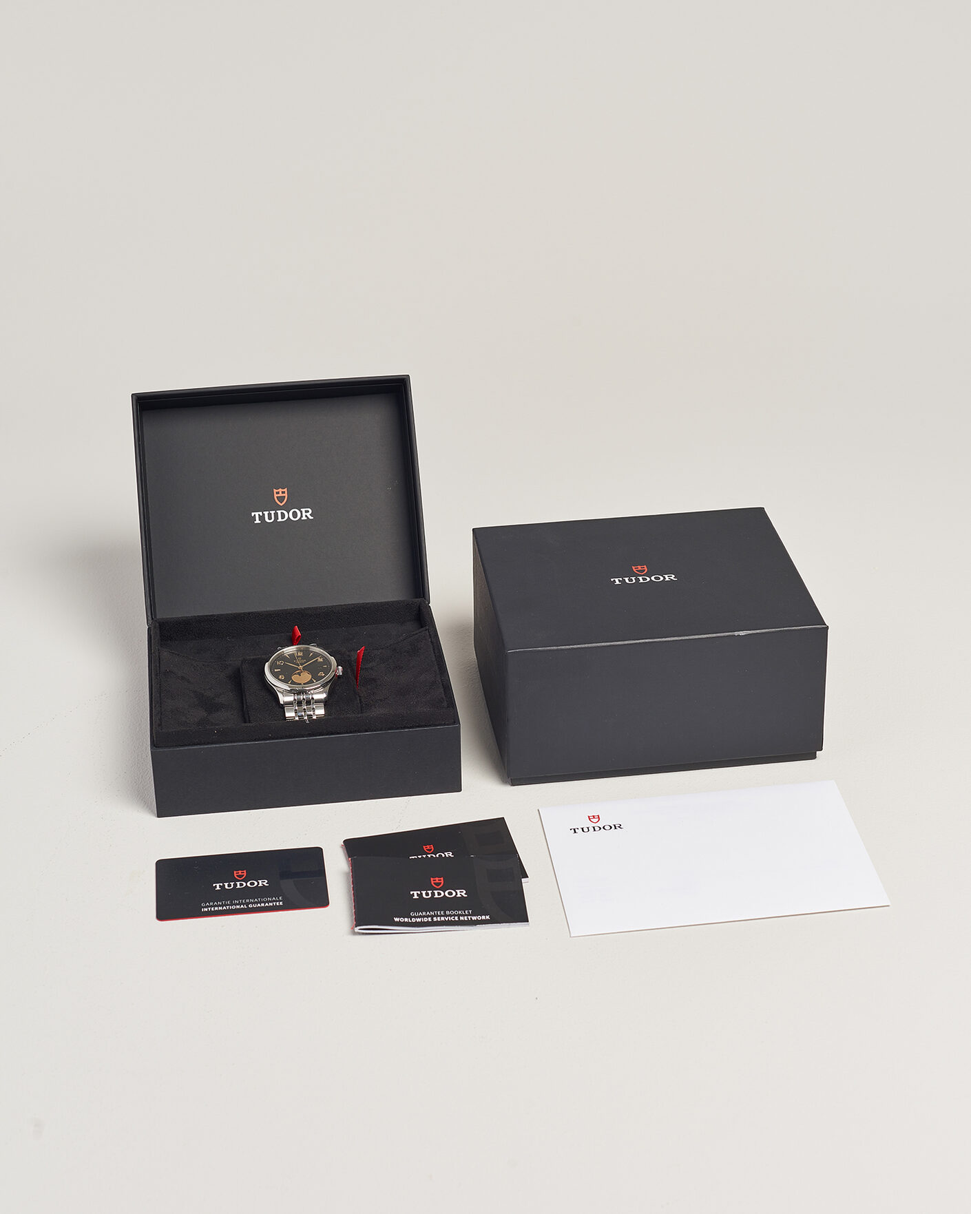 Herre | Pre-Owned & Vintage Watches | Tudor Pre-Owned | 1926 Luna