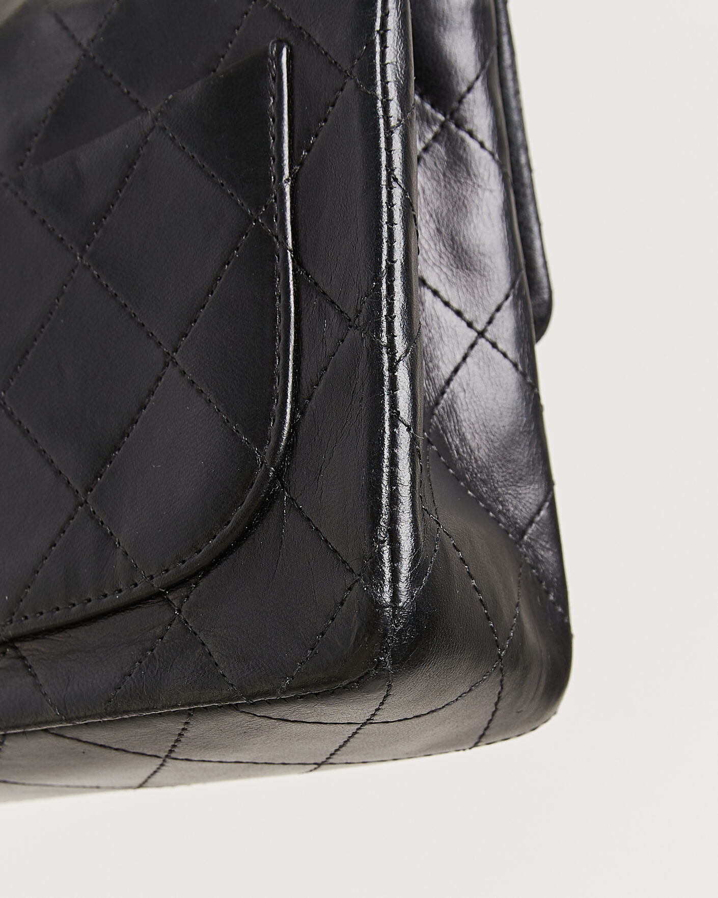 Herre | Pre-Owned & Vintage Bags | Chanel Pre-Owned | Classic Mini Single Flap Square Bag Black
