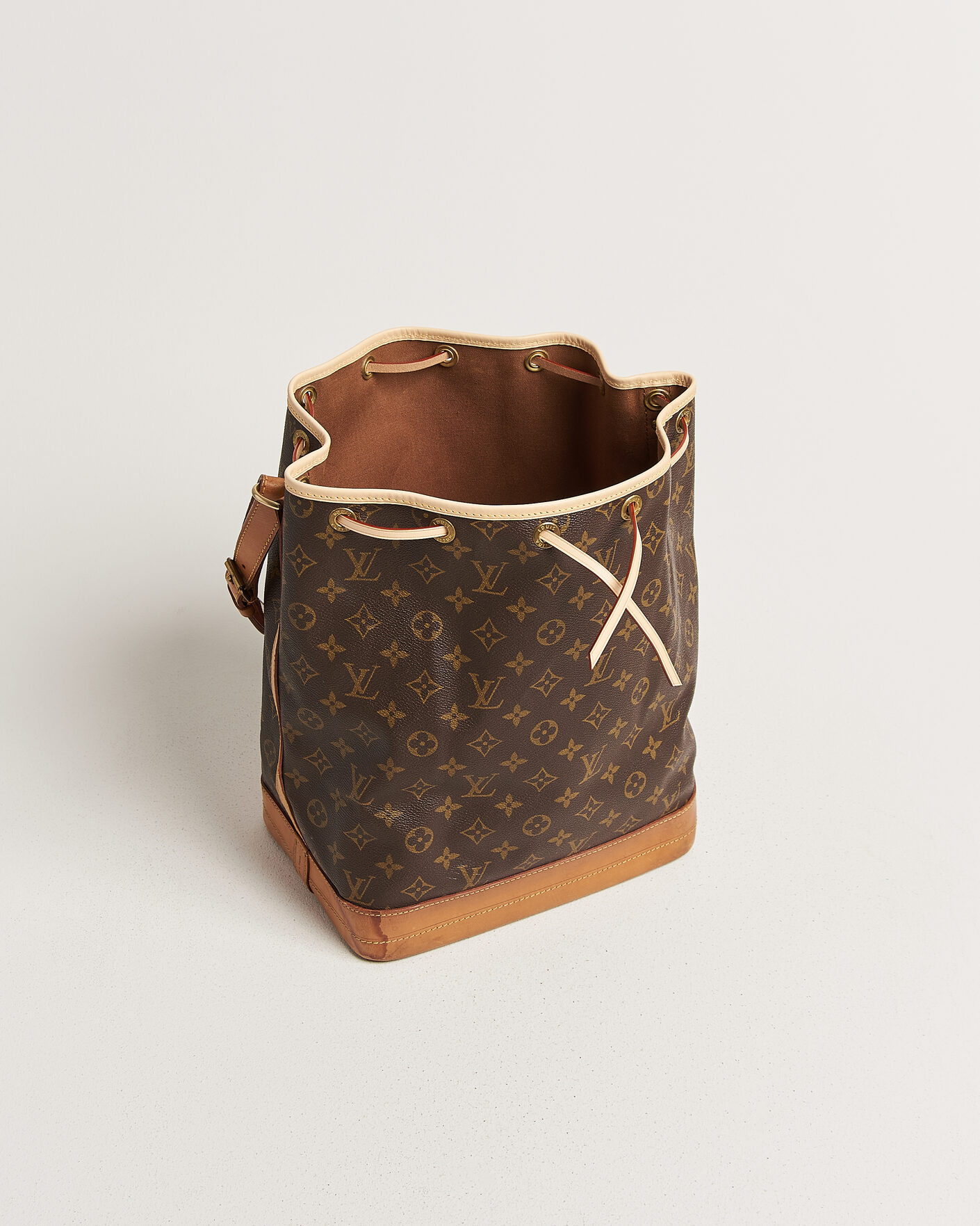 Herre | Pre-Owned & Vintage Bags | Louis Vuitton Pre-Owned | Noé Monogram