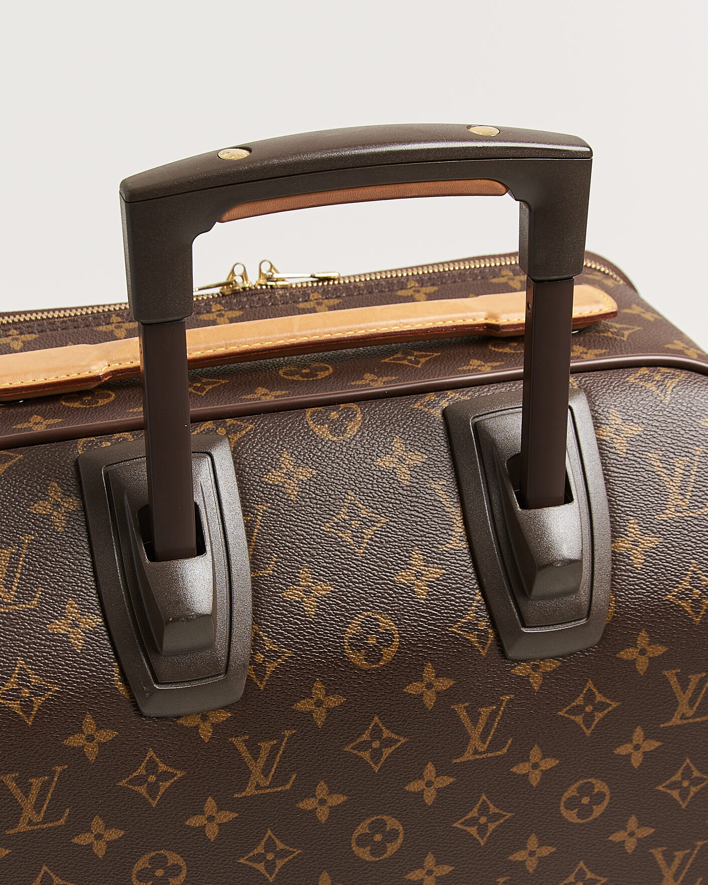 Herre | Pre-Owned & Vintage Bags | Louis Vuitton Pre-Owned | Pegase 45 Trolley Case Monogram