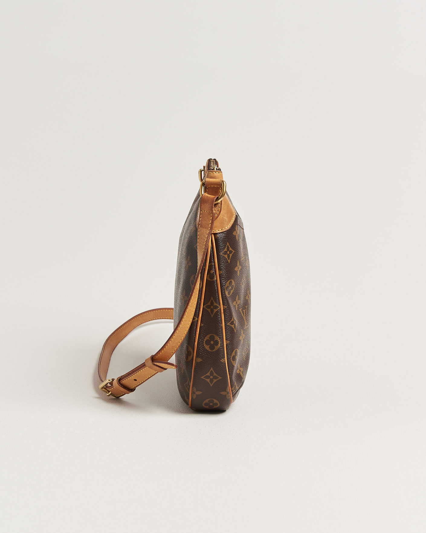 Herre | Pre-Owned & Vintage Bags | Louis Vuitton Pre-Owned | Odeon PM Bag Monogram