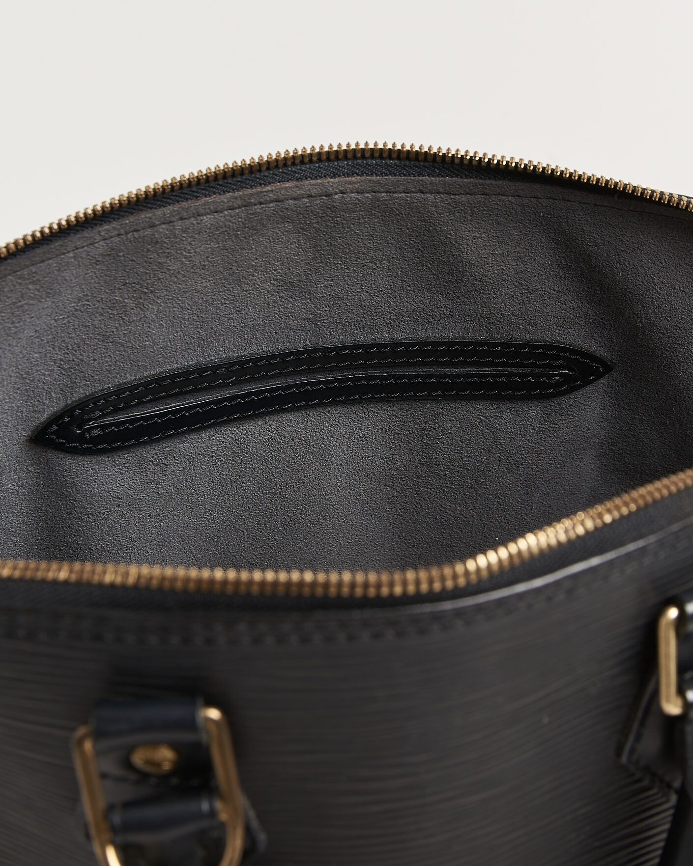 Herre | Pre-Owned & Vintage Bags | Louis Vuitton Pre-Owned | Alma PM Bag Epi Leather Black