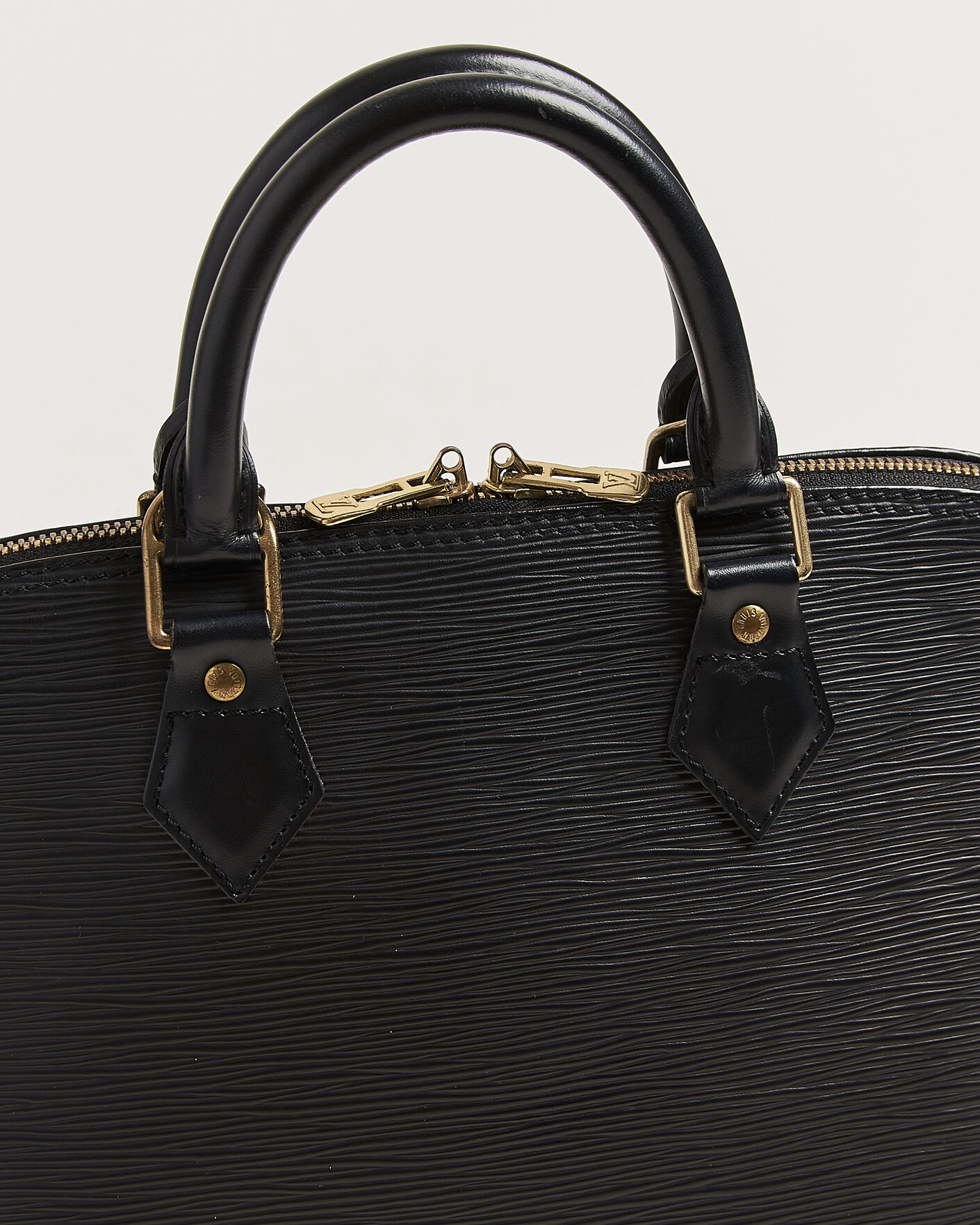 Herre | Pre-Owned & Vintage Bags | Louis Vuitton Pre-Owned | Alma PM Bag Epi Leather Black