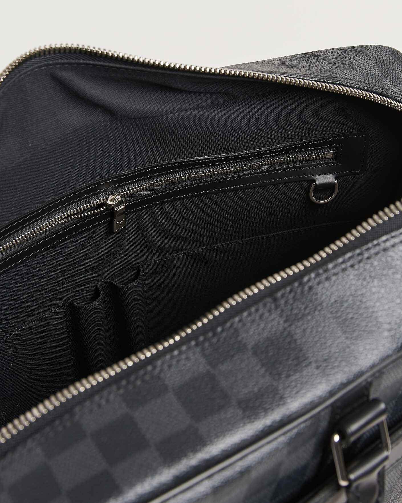 Herre | Pre-Owned & Vintage Bags | Louis Vuitton Pre-Owned | Porte Documents Voyage Damier Graphite