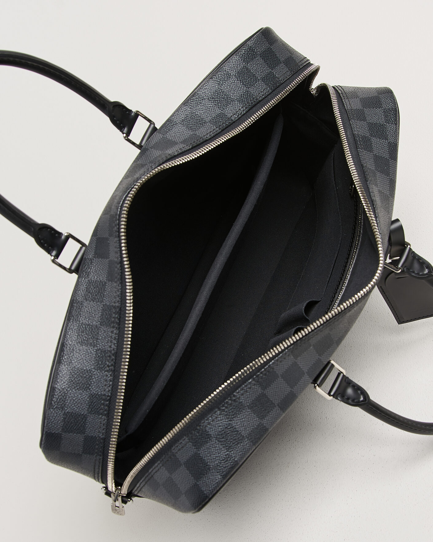 Herre | Pre-Owned & Vintage Bags | Louis Vuitton Pre-Owned | Porte Documents Voyage Damier Graphite