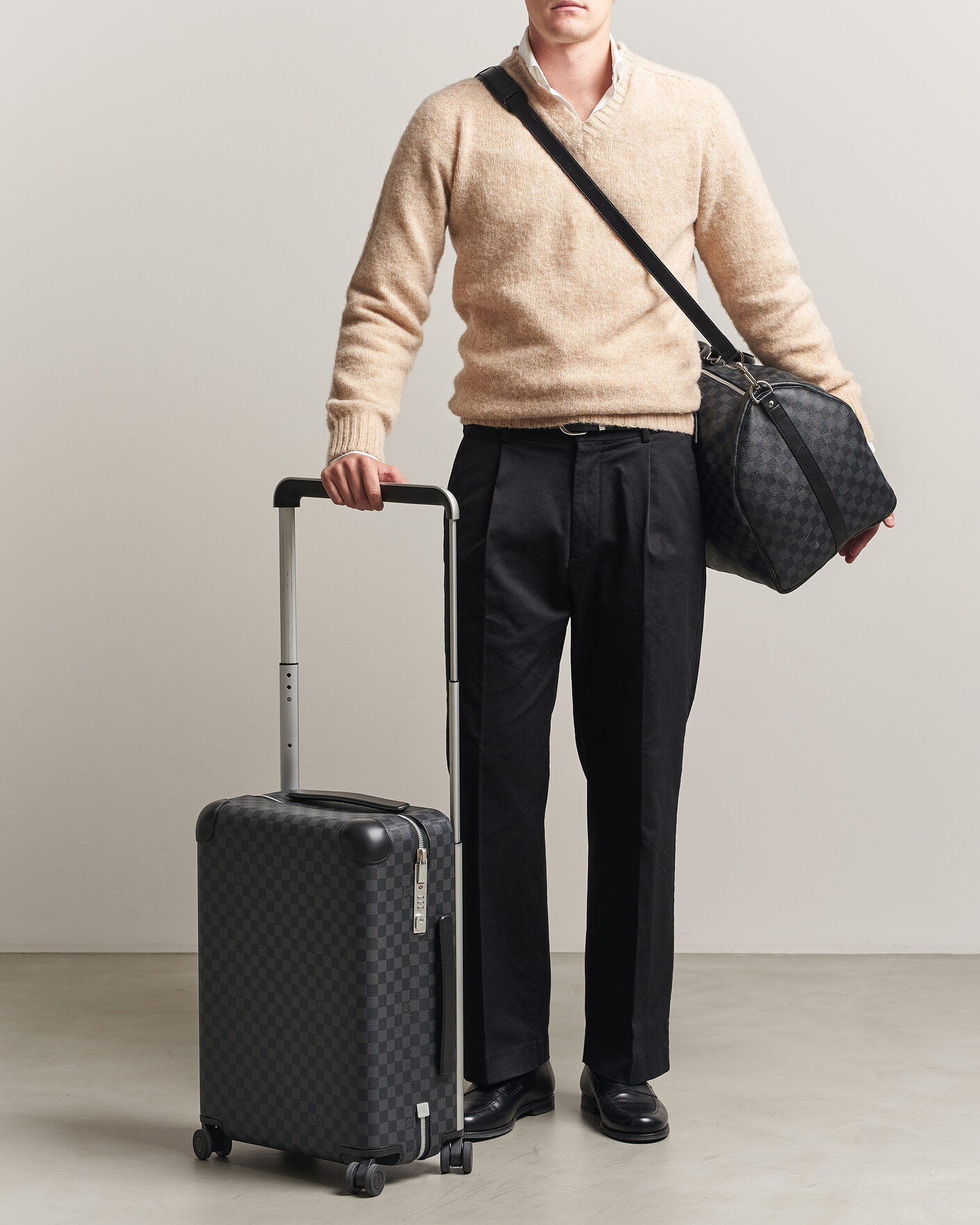 Herre | Pre-Owned & Vintage Bags | Louis Vuitton Pre-Owned | Horizon 55 Damier Graphite