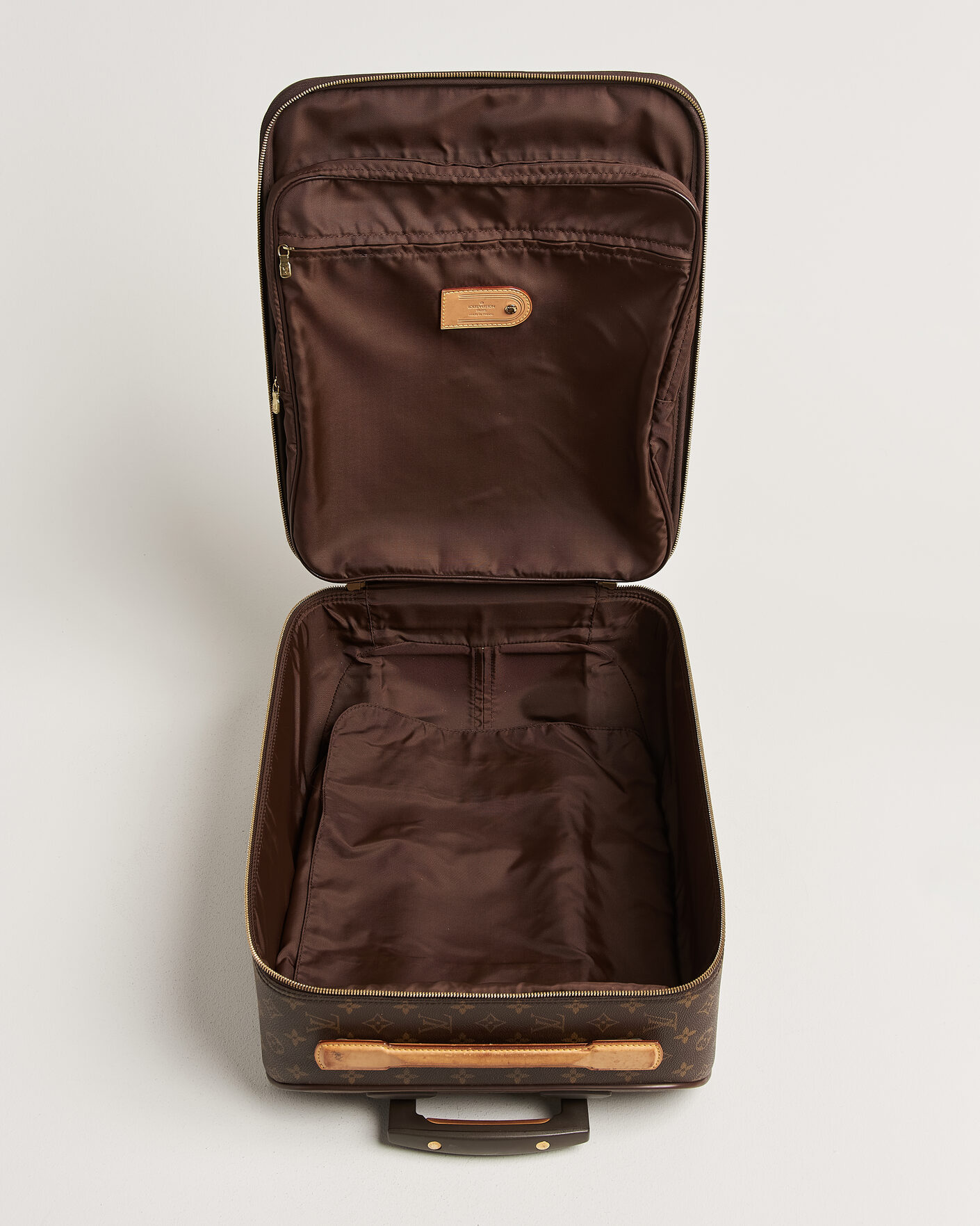 Herre | Pre-Owned & Vintage Bags | Louis Vuitton Pre-Owned | Pegase 45 Trolley Case Monogram