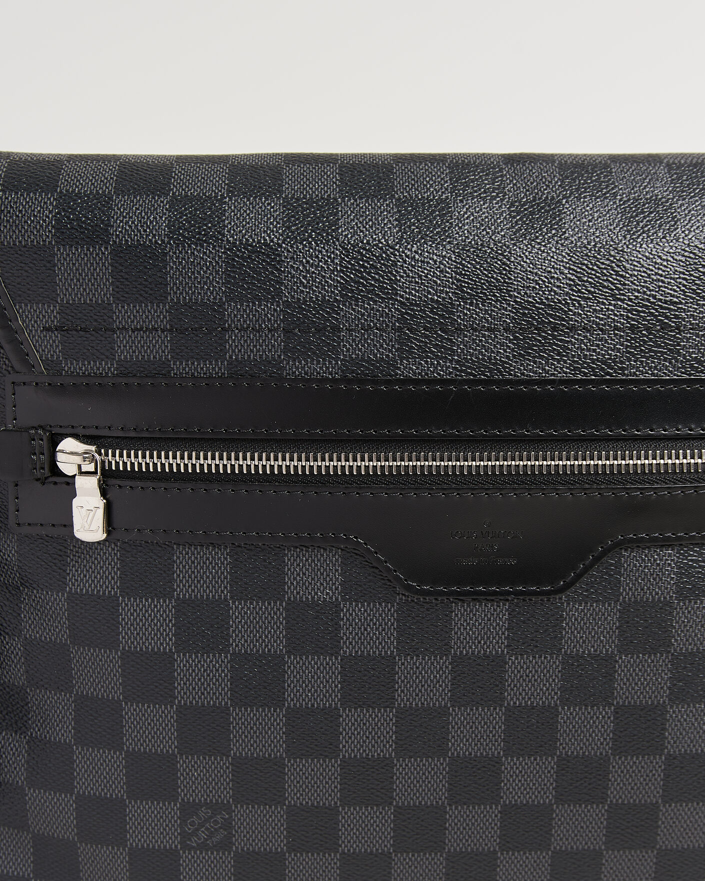 Herre | Pre-Owned & Vintage Bags | Louis Vuitton Pre-Owned | Daniel MM Shoulder Bag Damier Graphite