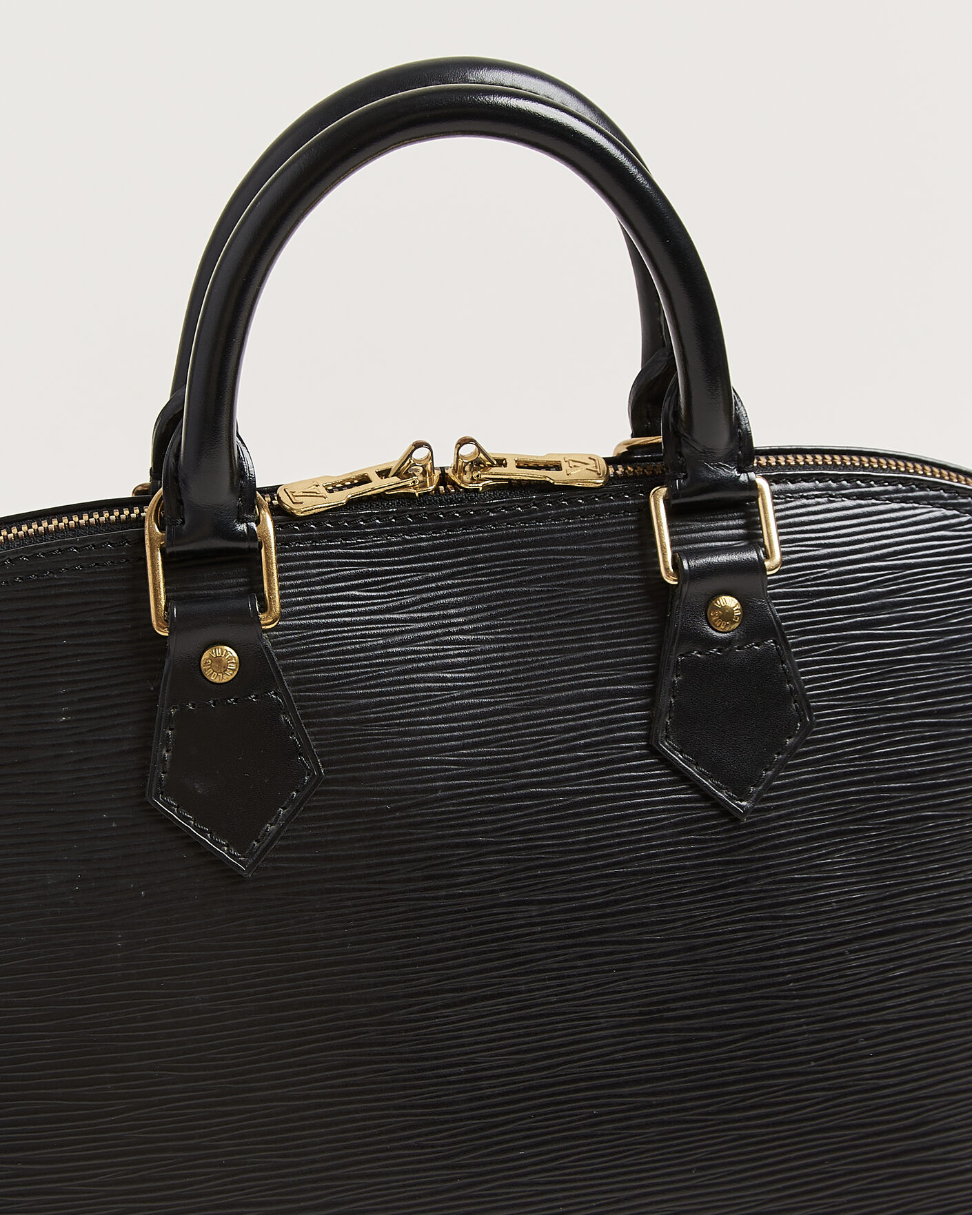 Herre | Pre-Owned & Vintage Bags | Louis Vuitton Pre-Owned | Alma PM Bag Epi Leather Black