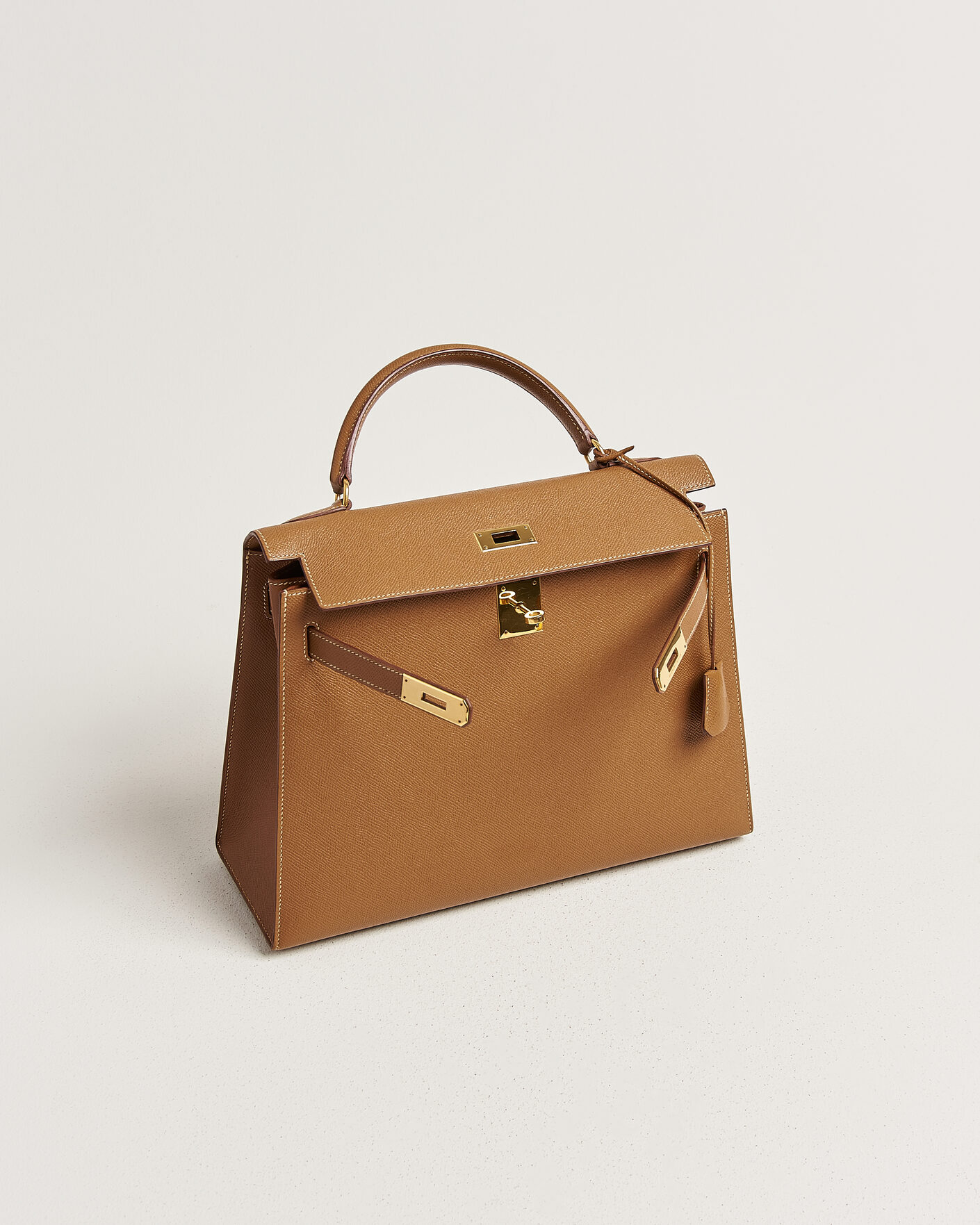 Herre | Pre-Owned & Vintage Bags | Hermès Pre-Owned | Kelly 32 Courchevel Leather Gold