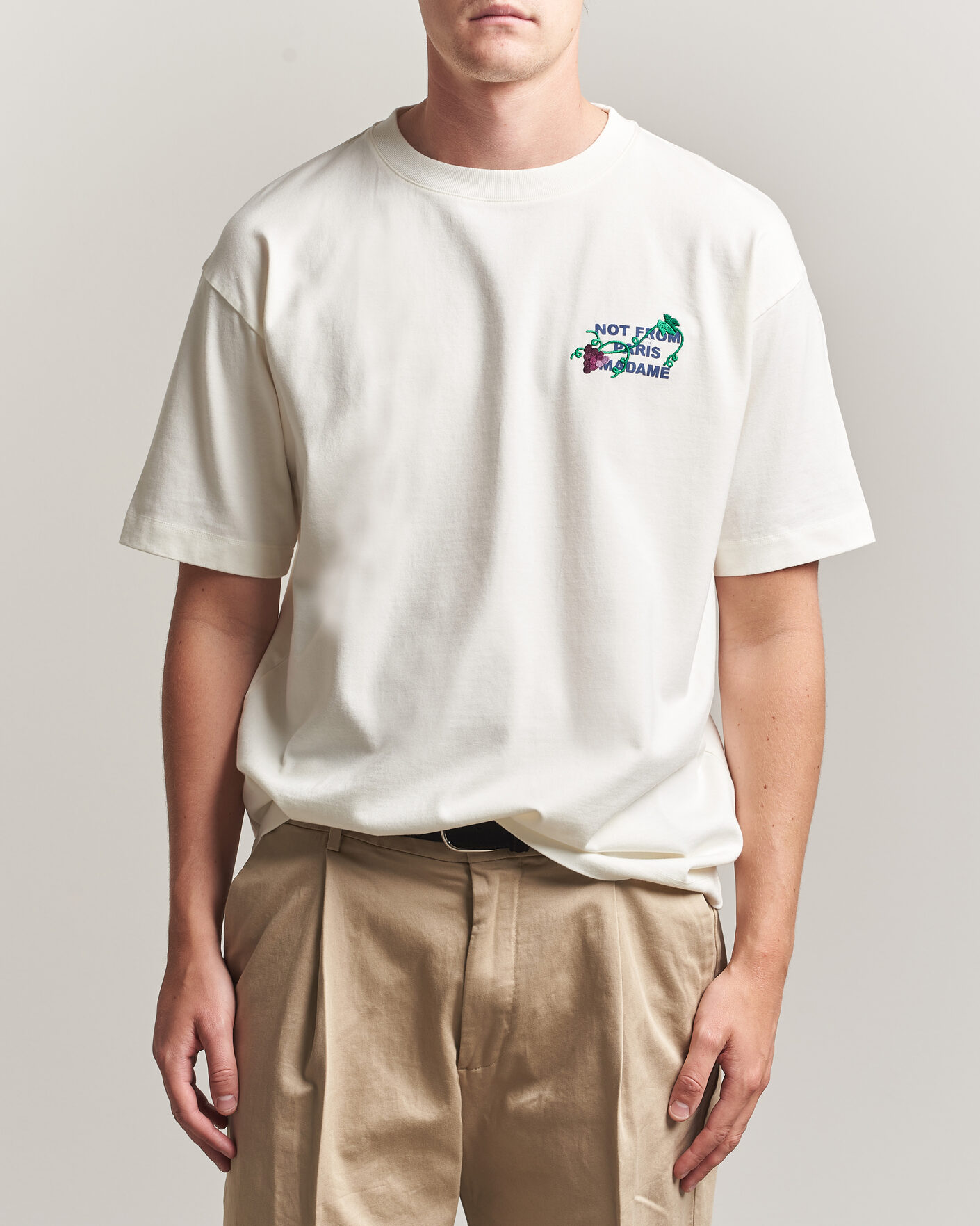 Herre | T-Shirts | Drôle de Monsieur | Vine Embroidered Slogan T-Shirt Off White