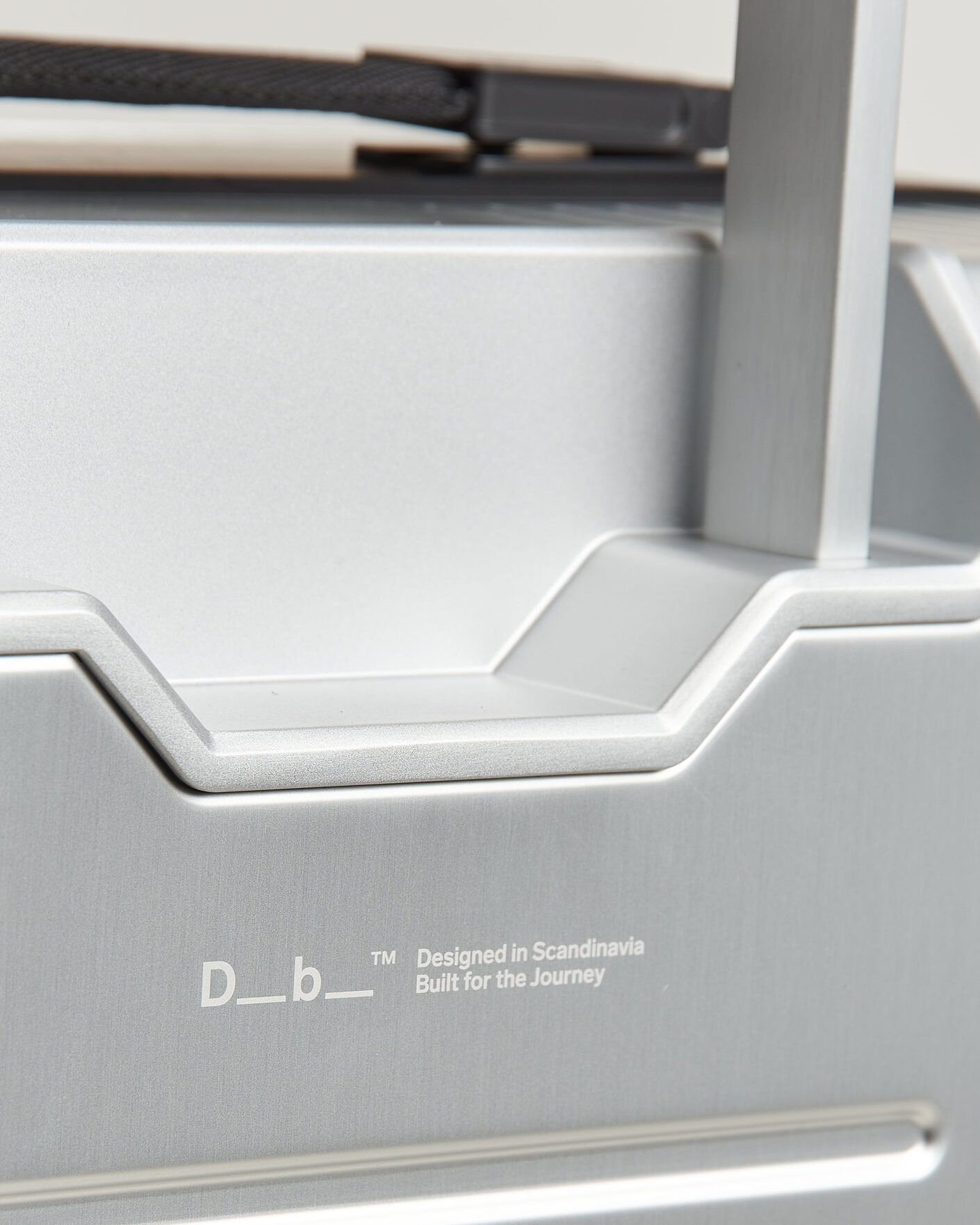 Herre | Tasker | DB | Ramverk Alu Pro Check-In Luggage Medium Silver/Onyx