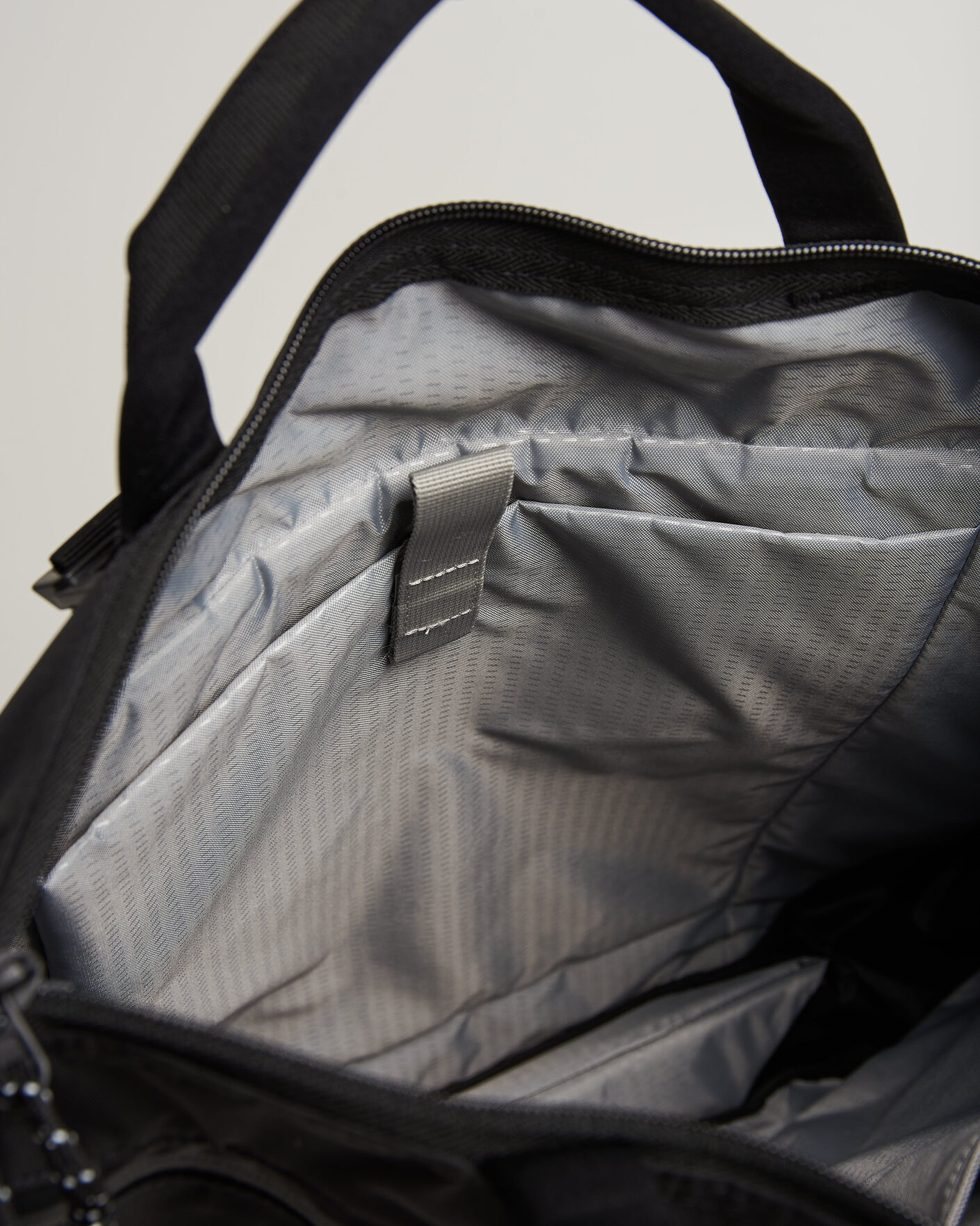 Herre | Tasker | DB | Utility Tote 32L Black Out