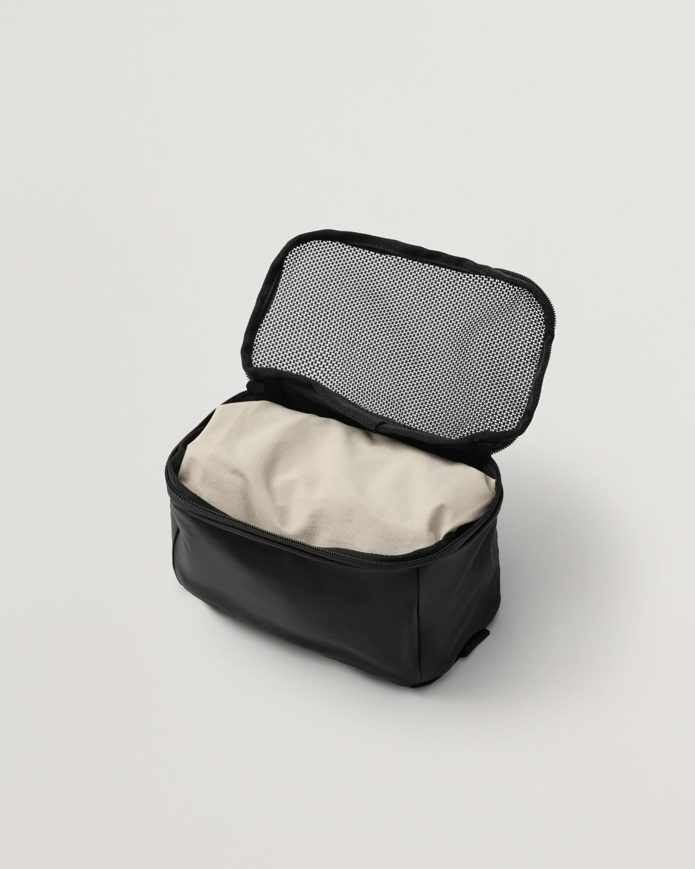 Herre | Tasker | DB | Essential Packing Cube S Black Out