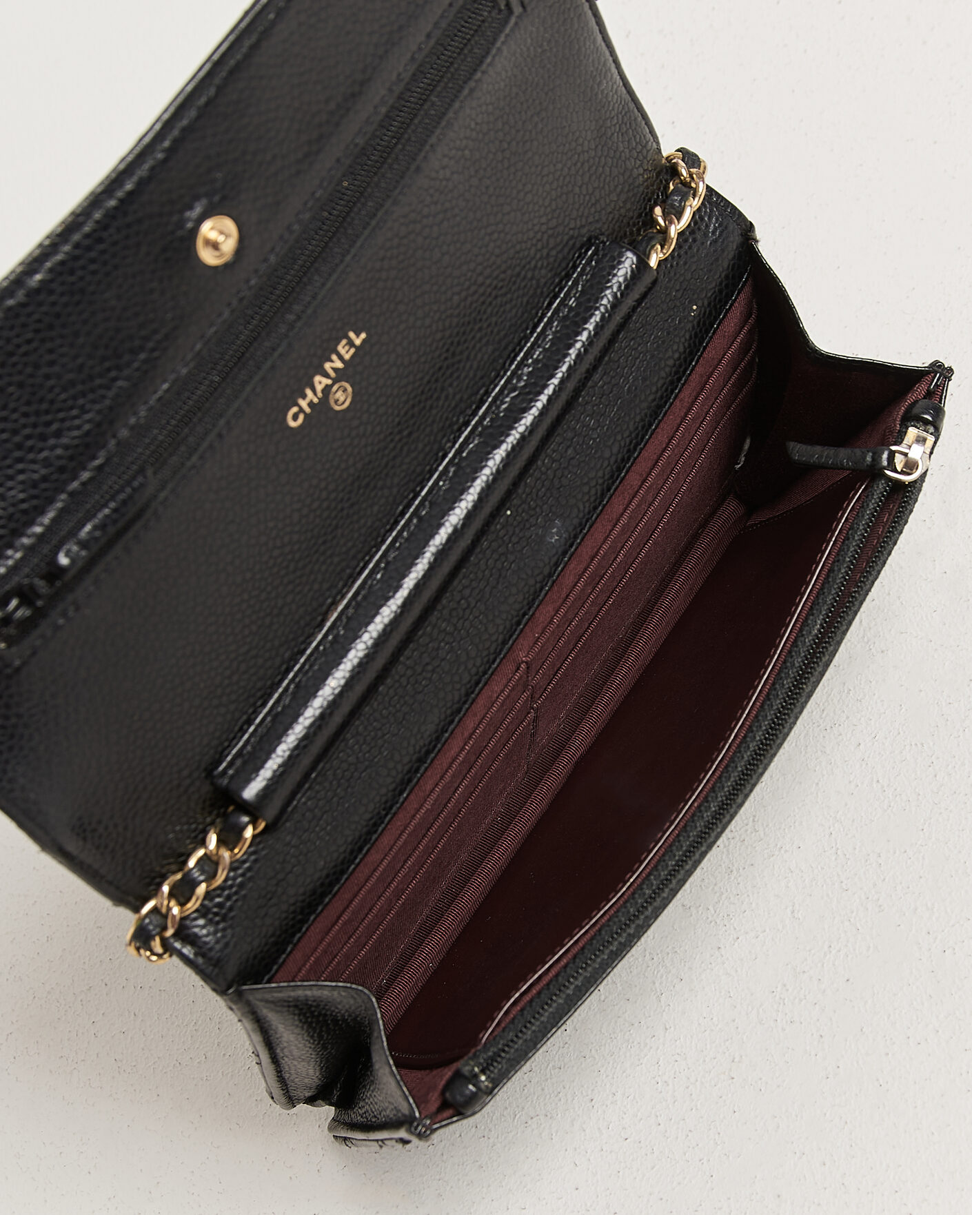 Herre | Pre-Owned & Vintage Bags | Chanel Pre-Owned | Wallet On Chain Caviar Leather Black