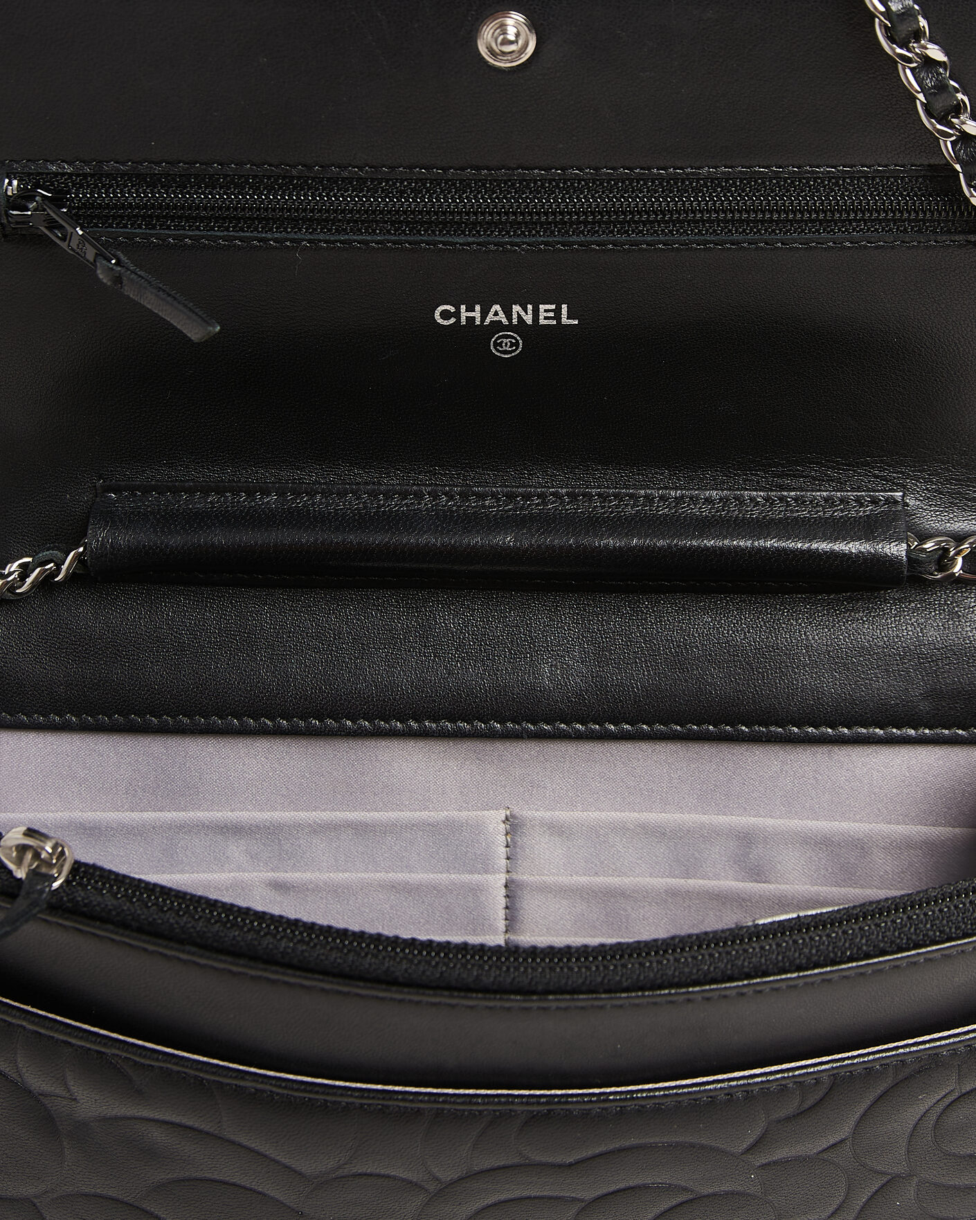 Herre | Pre-Owned & Vintage Bags | Chanel Pre-Owned | Wallet On Chain Camelia Lambskin Black