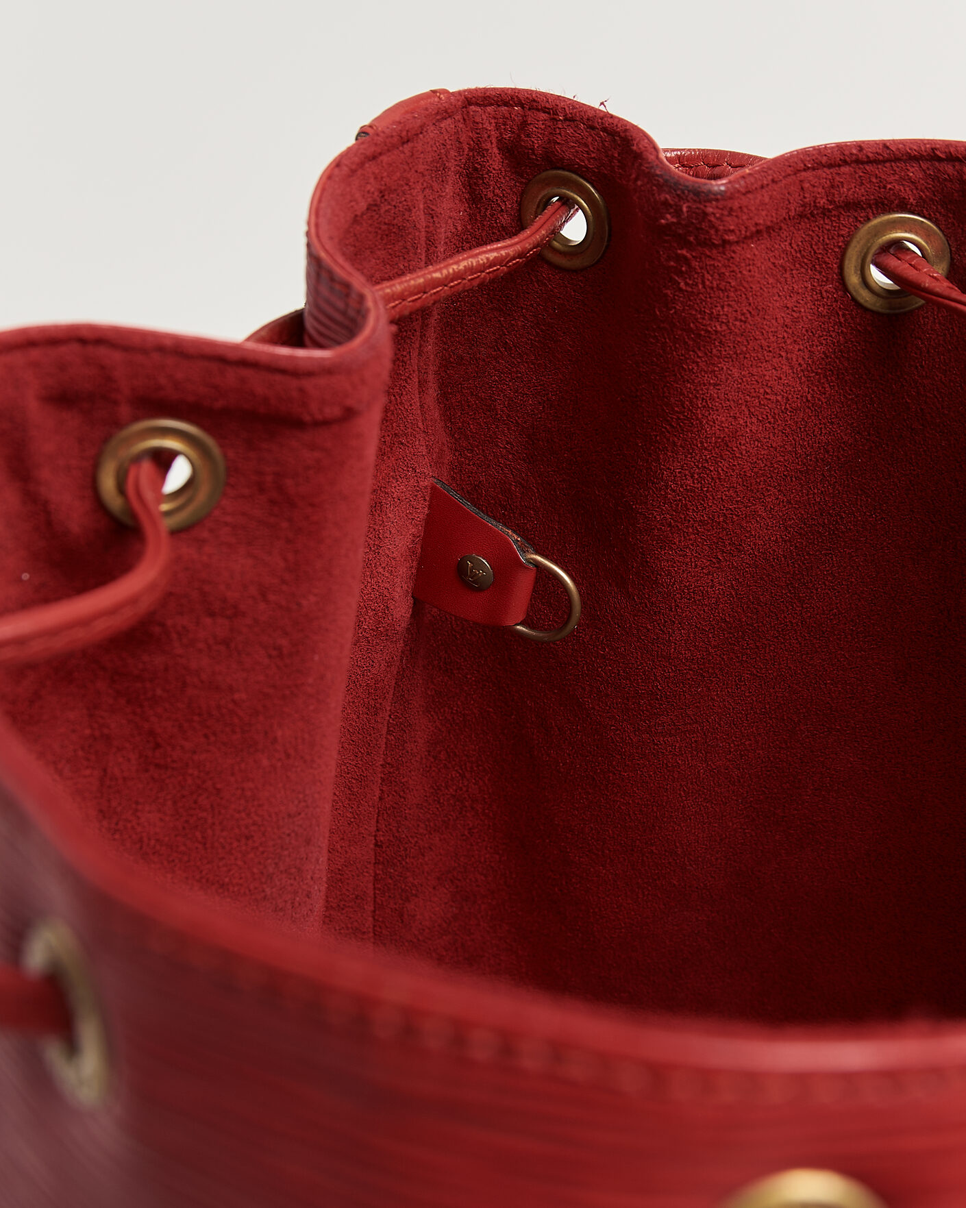 Herre | Pre-Owned & Vintage Bags | Louis Vuitton Pre-Owned | Noé Epi Leather Red