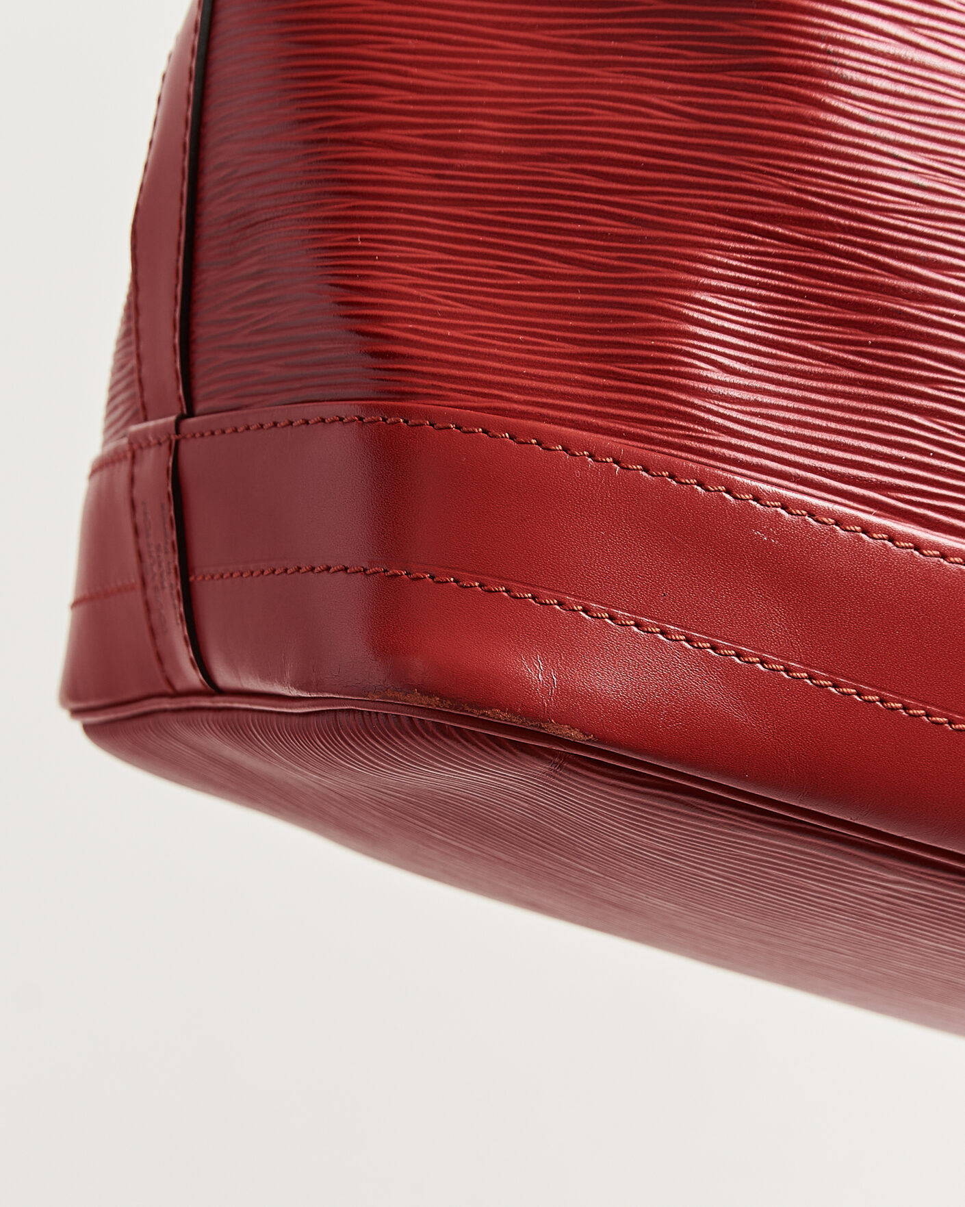 Herre | Pre-Owned & Vintage Bags | Louis Vuitton Pre-Owned | Noé Epi Leather Red
