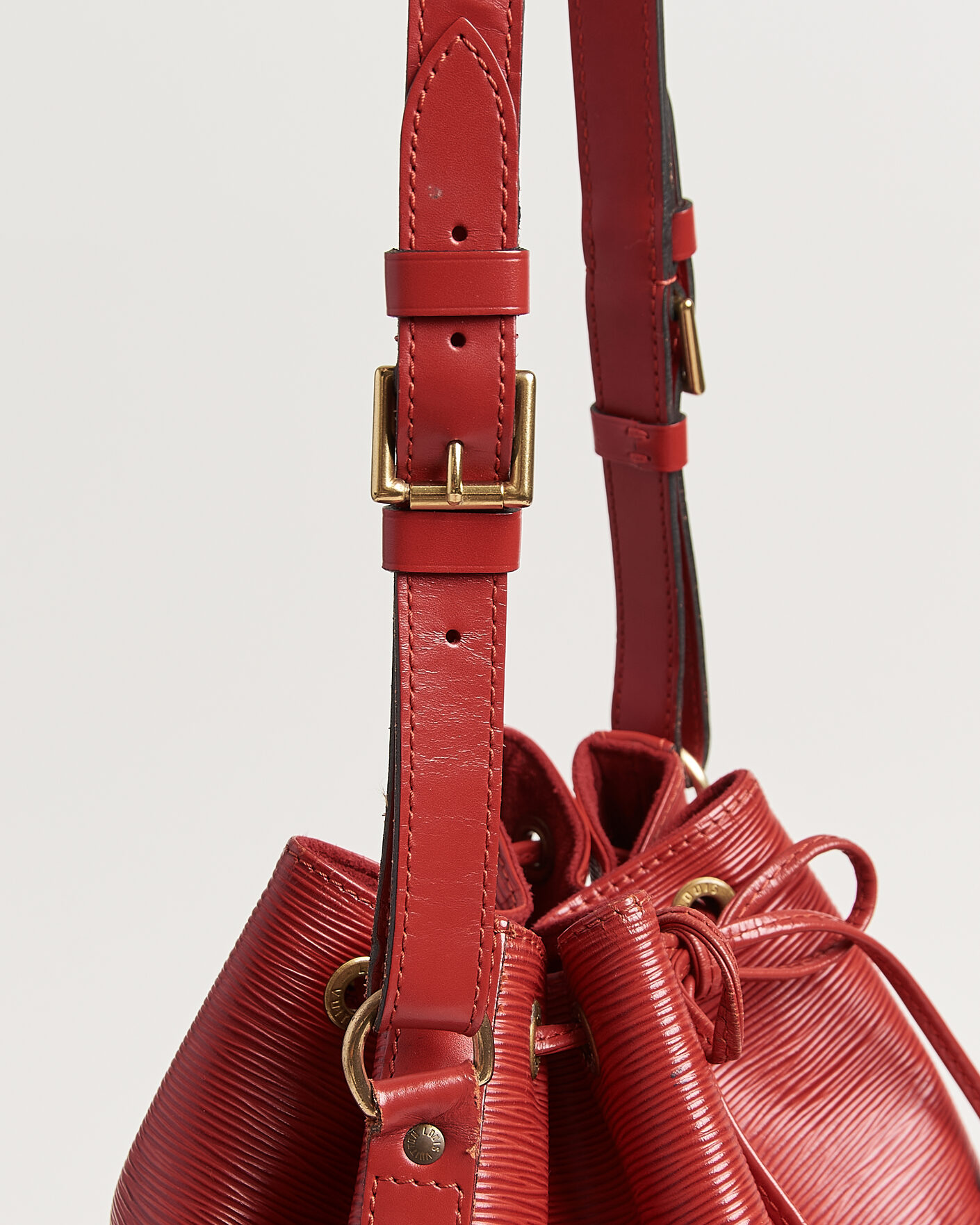 Herre | Pre-Owned & Vintage Bags | Louis Vuitton Pre-Owned | Noé Epi Leather Red