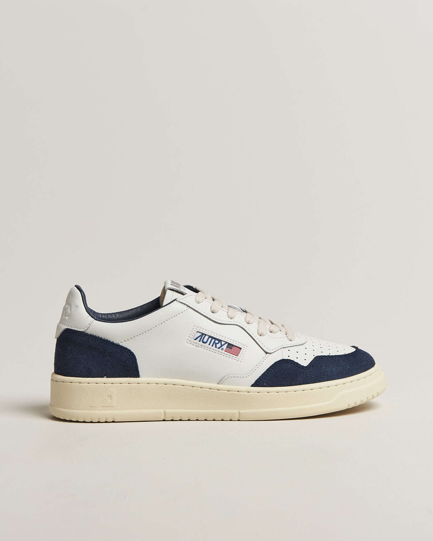 Herre | Sneakers | Autry | Medalist Low Soft Leather/Suede Sneaker White/Denim