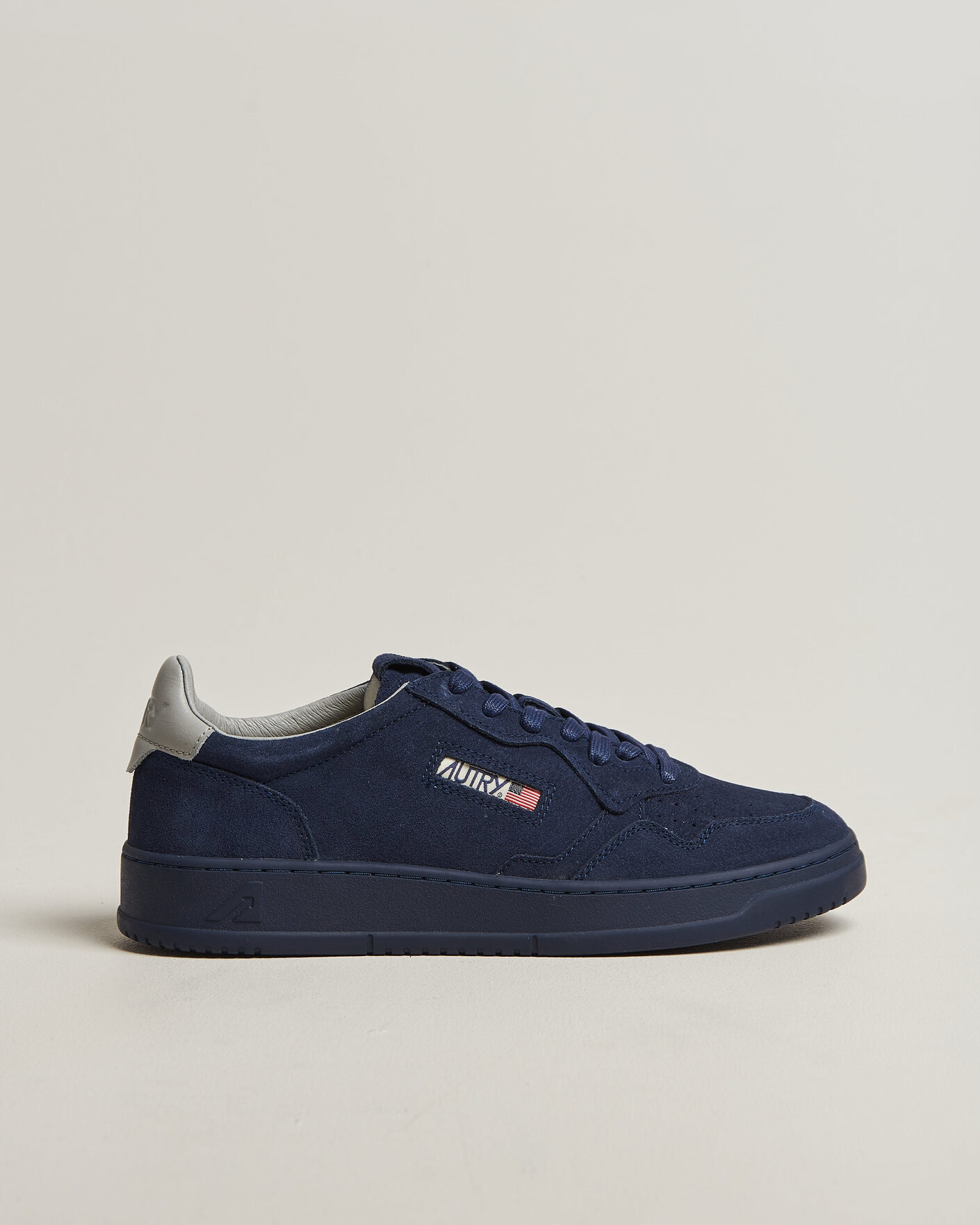 Herre | Sneakers | Autry | Medalist Low Suede Sneaker Navy