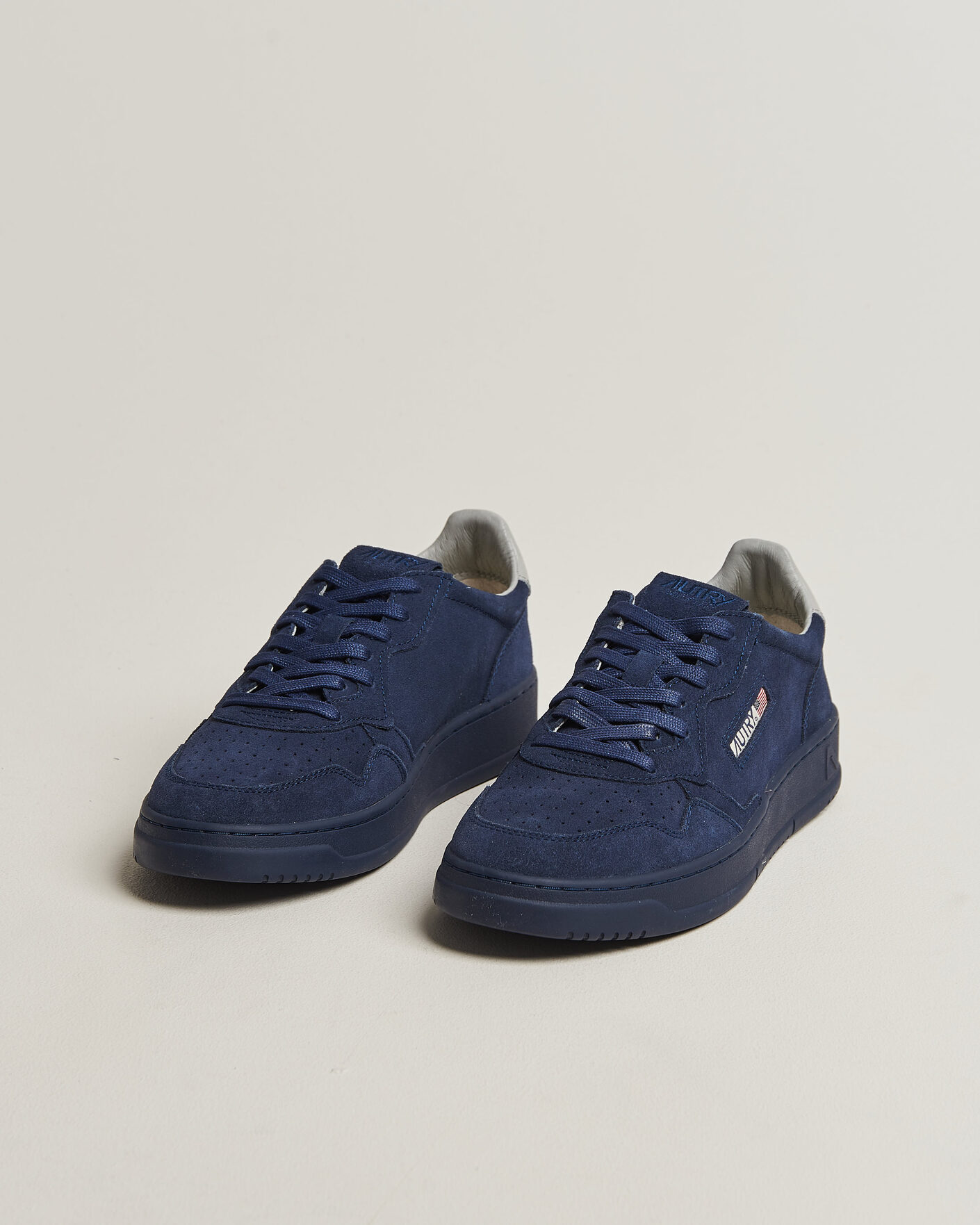Herre | Sneakers | Autry | Medalist Low Suede Sneaker Navy