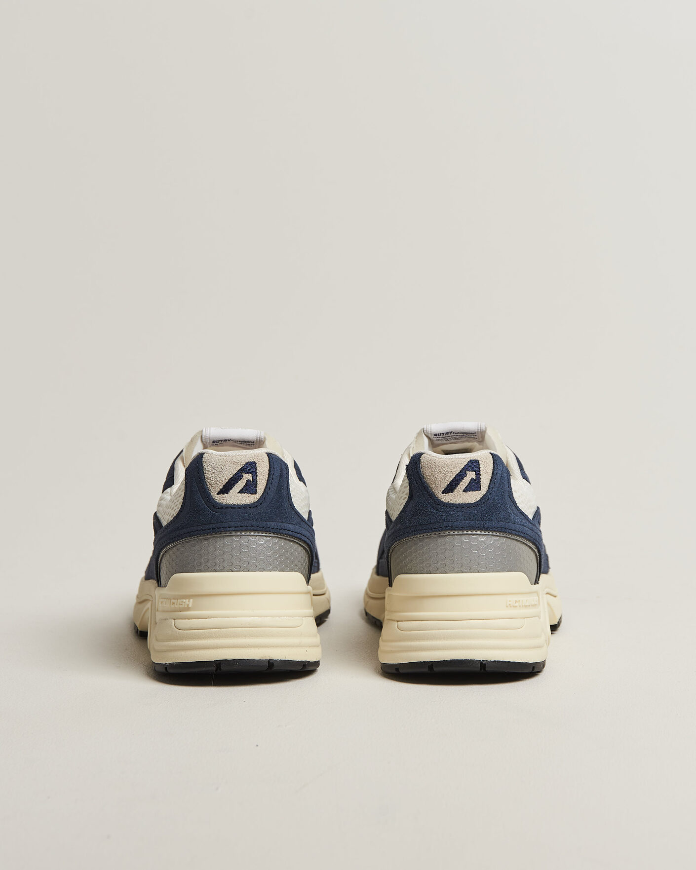 Herre | Sneakers | Autry | Hyperway Low Suede Running Sneaker Black