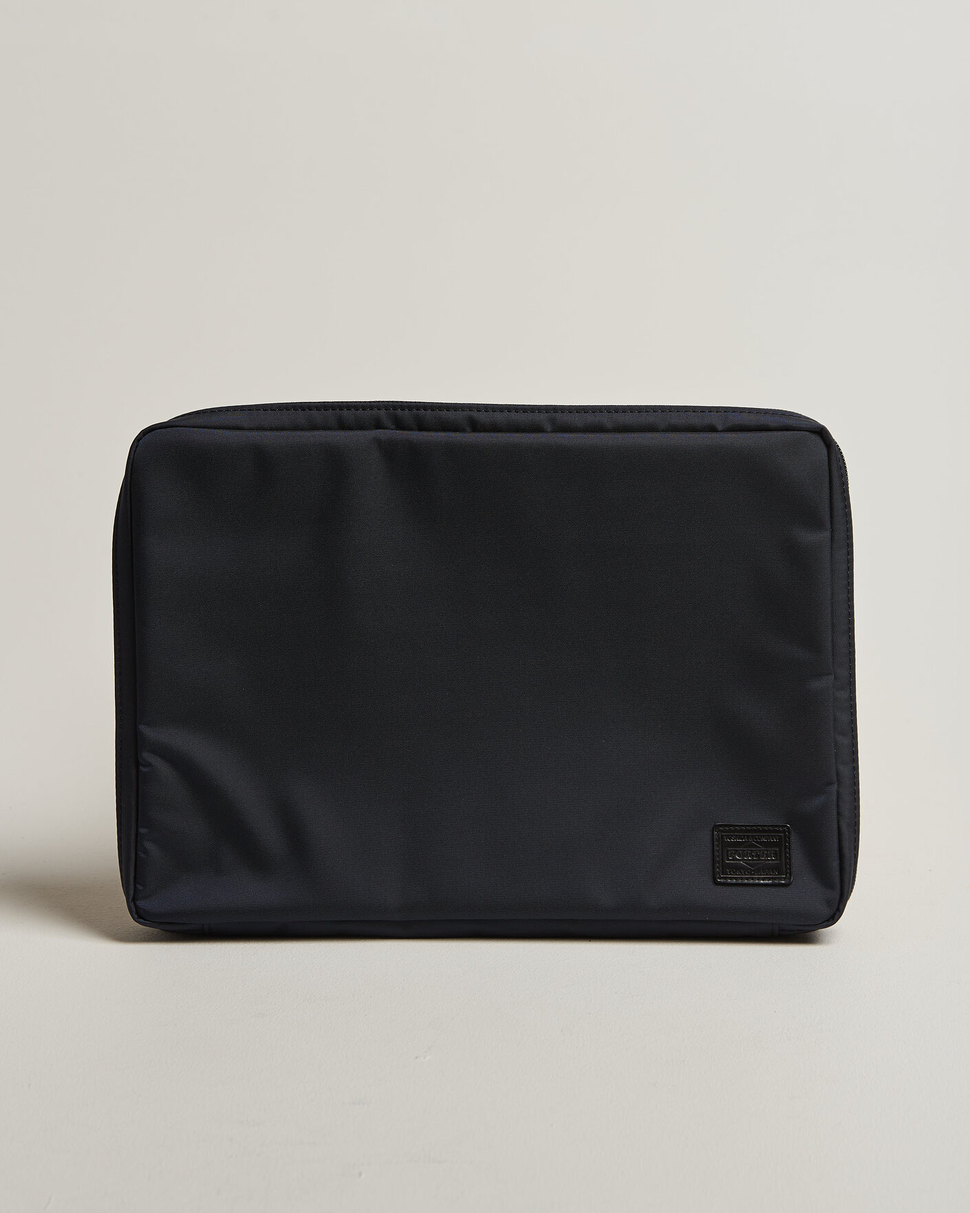 Herre | Tasker | Porter-Yoshida & Co. | View Document Case Navy