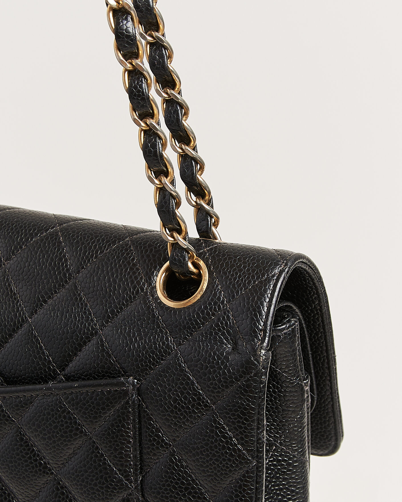 Herre | Pre-Owned & Vintage Bags | Chanel Pre-Owned | Classic Medium Double Flap Bag Caviar Leather Black