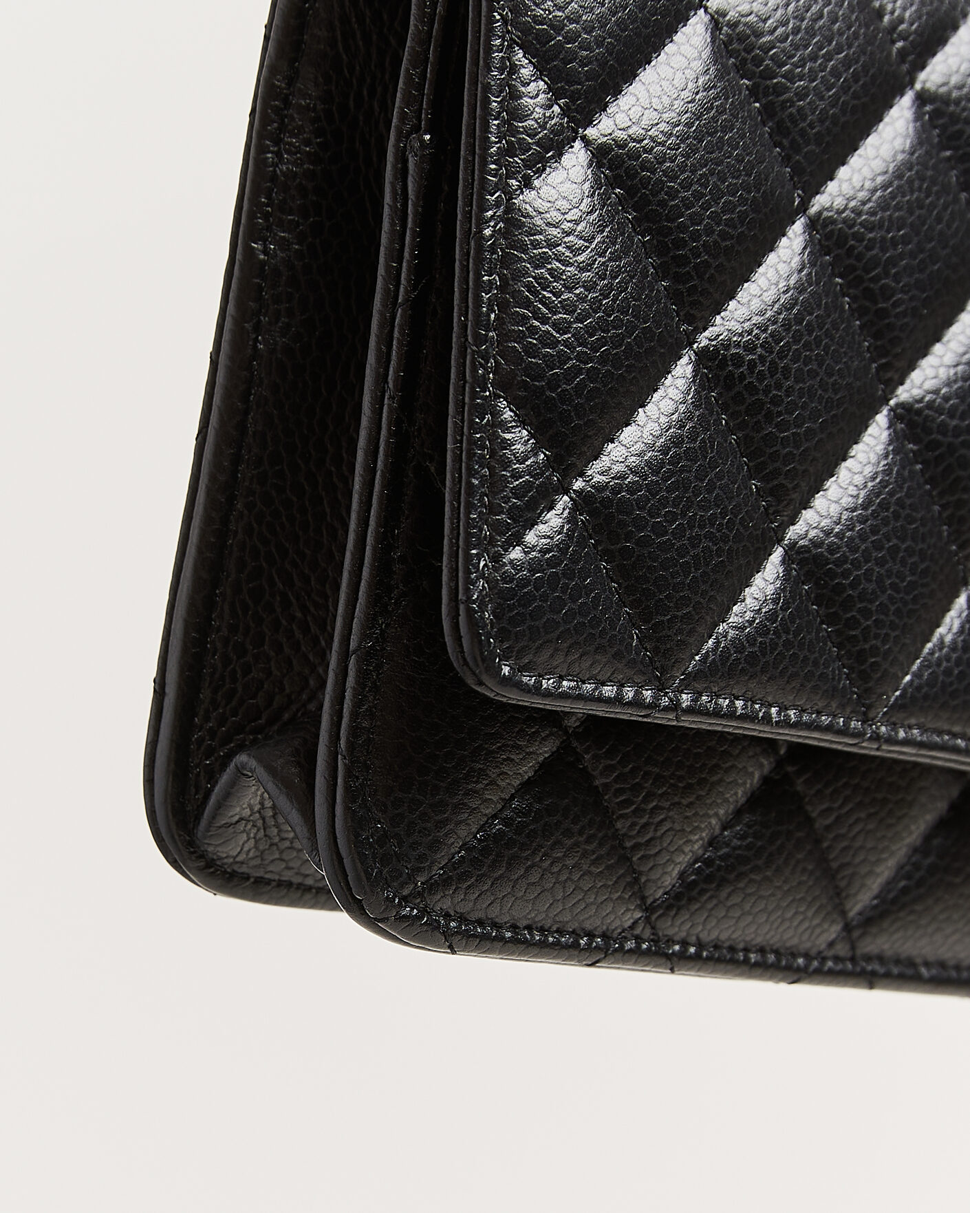 Herre | Pre-Owned & Vintage Bags | Chanel Pre-Owned | Wallet On Chain Caviar Leather Black