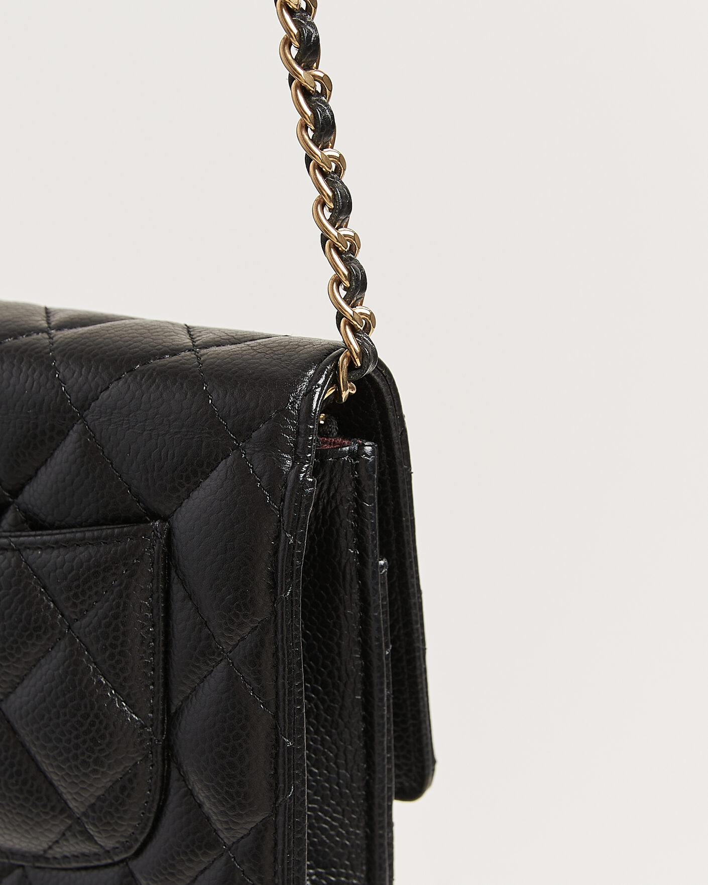Herre | Pre-Owned & Vintage Bags | Chanel Pre-Owned | Wallet On Chain Caviar Leather Black