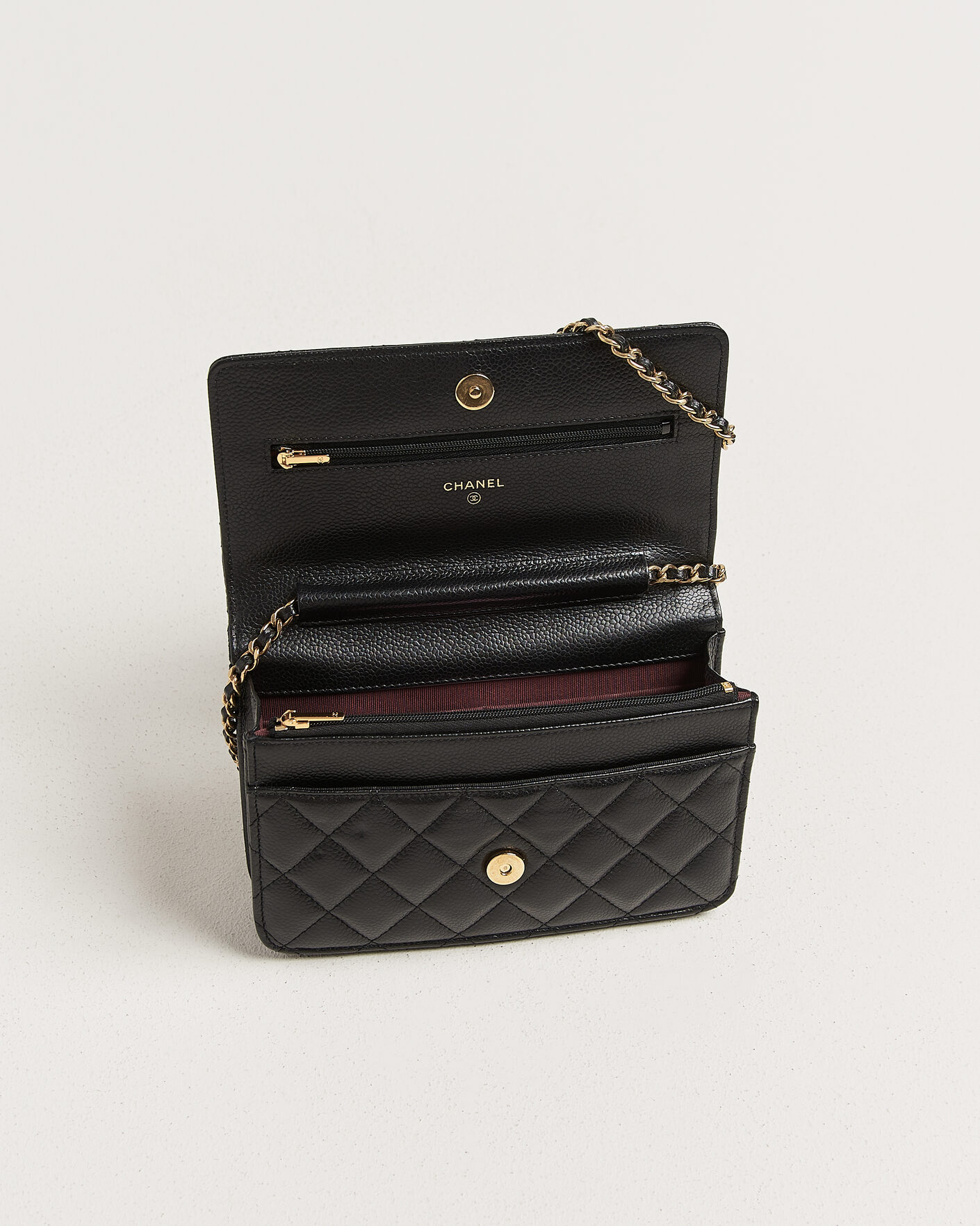 Herre | Pre-Owned & Vintage Bags | Chanel Pre-Owned | Wallet On Chain Caviar Leather Black