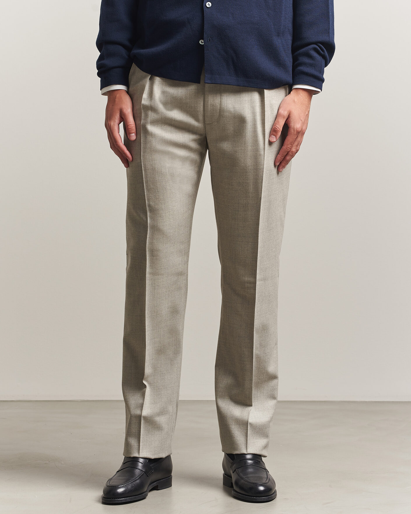 Herre | Bukser | Ralph Lauren Purple Label | Gregory Pleated Flannel Trousers Pearl Grey