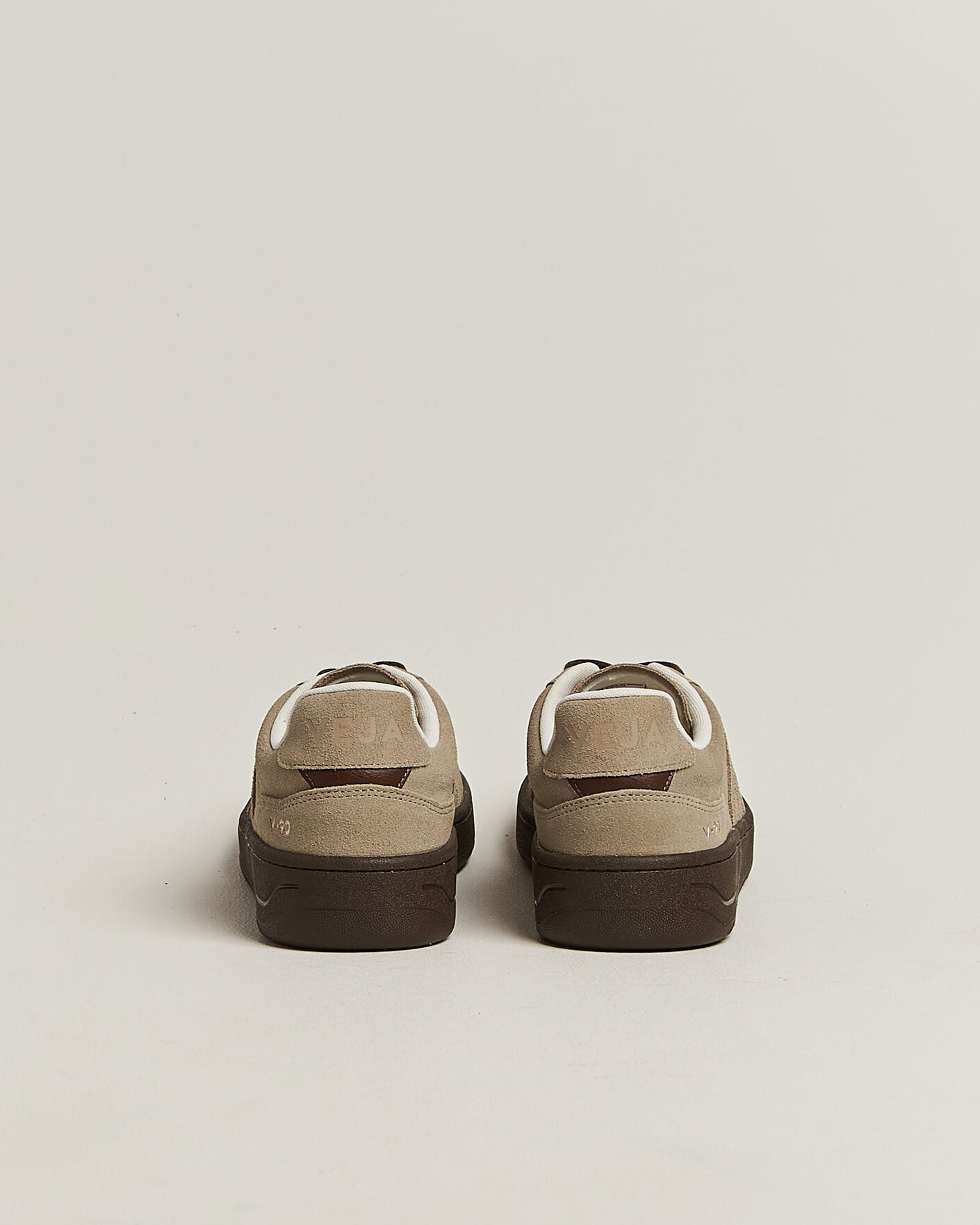 Herre | Sneakers | Veja | V-90 Suede Sneaker Taupe/Eagle