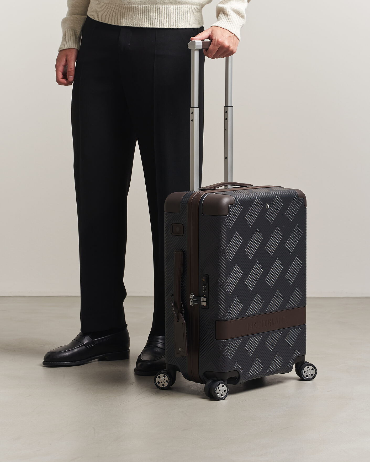 Herre | Tasker | Montblanc | #MY4810 Cabin Extreme 3.0 Compact Trolley Navy Blue
