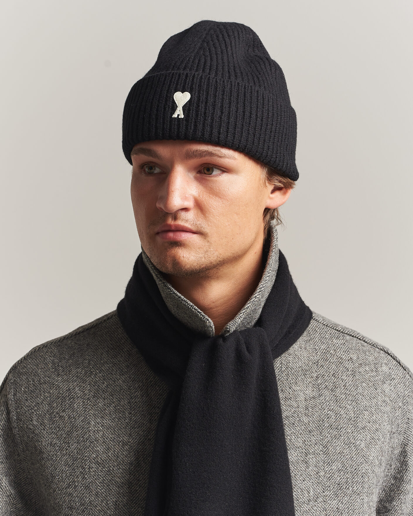 Herre | Huer | AMI | Contrasted Heart Logo Beanie Black