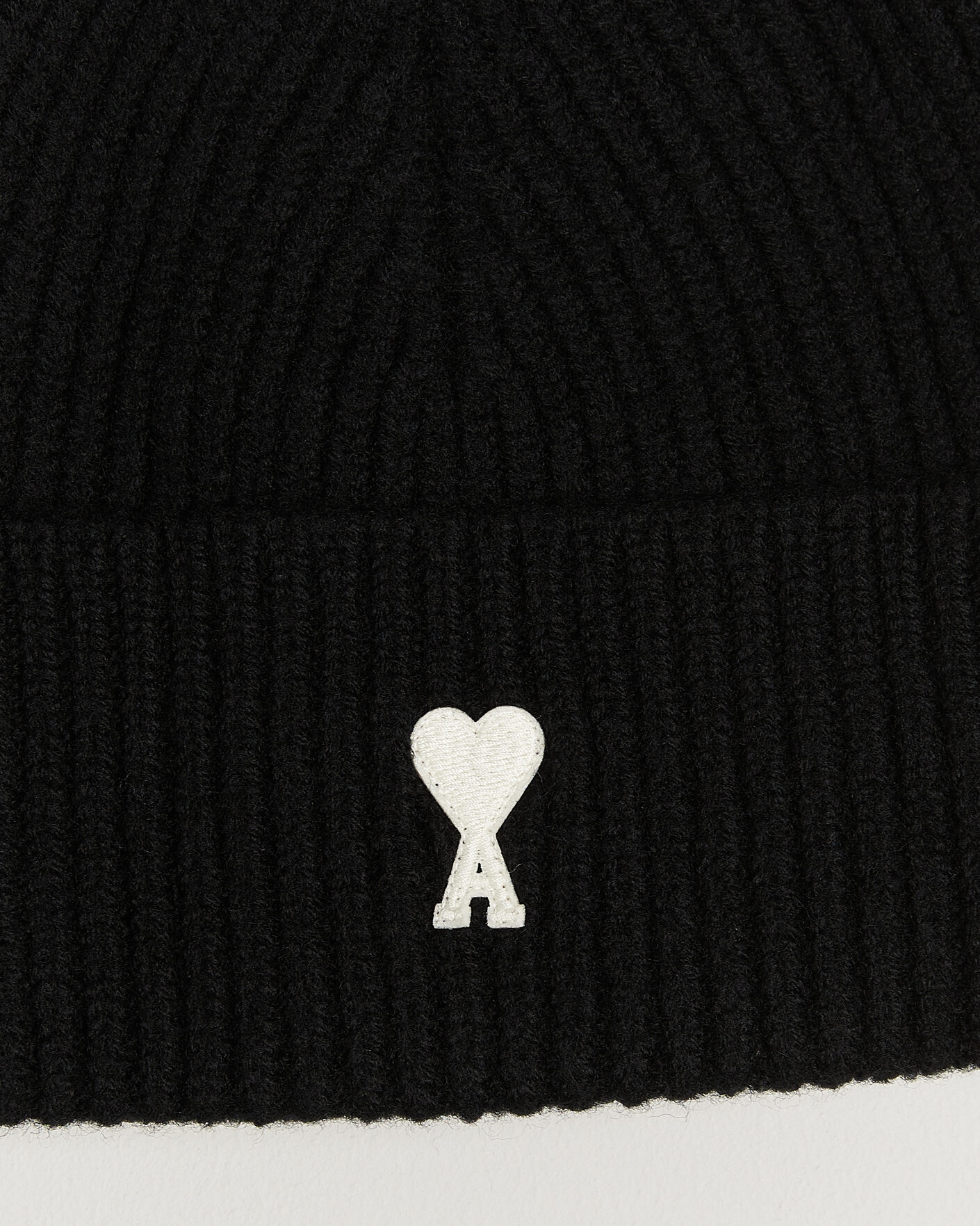Herre | Huer | AMI | Contrasted Heart Logo Beanie Black