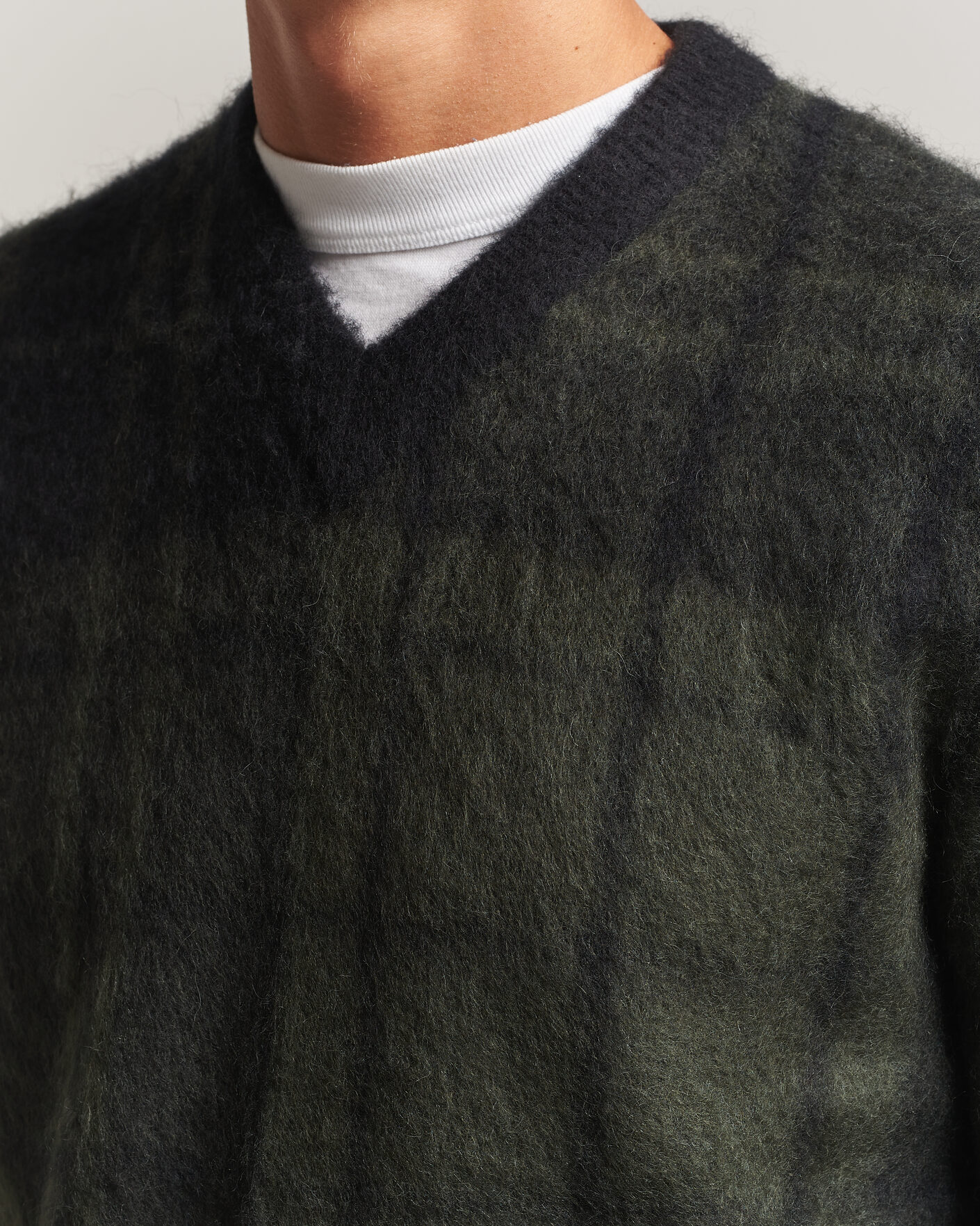Herre | Trøjer | Barbour Lifestyle | Hunham Tartan V-Neck Knitted Jumper Black