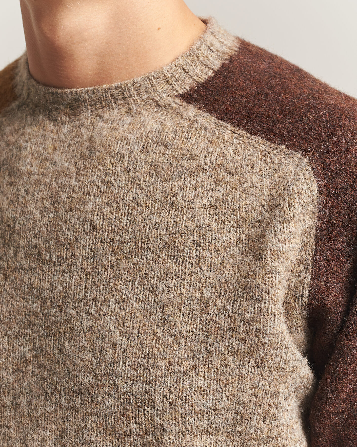 Herre | Trøjer | Barbour Lifestyle | Scottish Made Block Colour Crew Light Stone