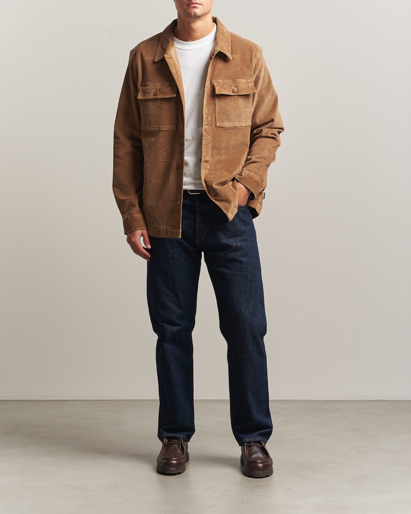 Herre | Skjorter | Barbour Lifestyle | Tartan Trimed Cord Overshirt Sandstone