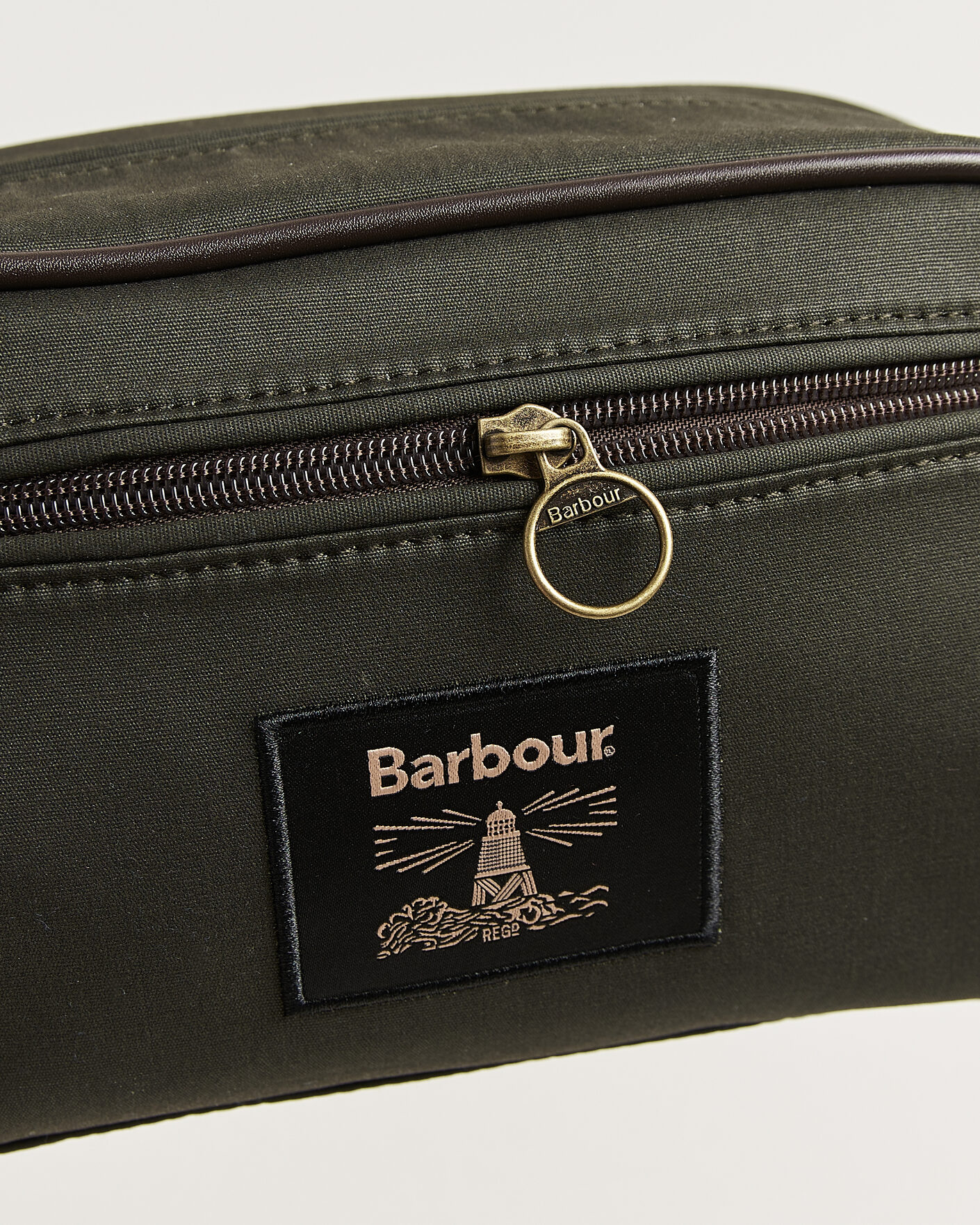Herre | Tasker | Barbour Lifestyle | Waxed Washbag Olive