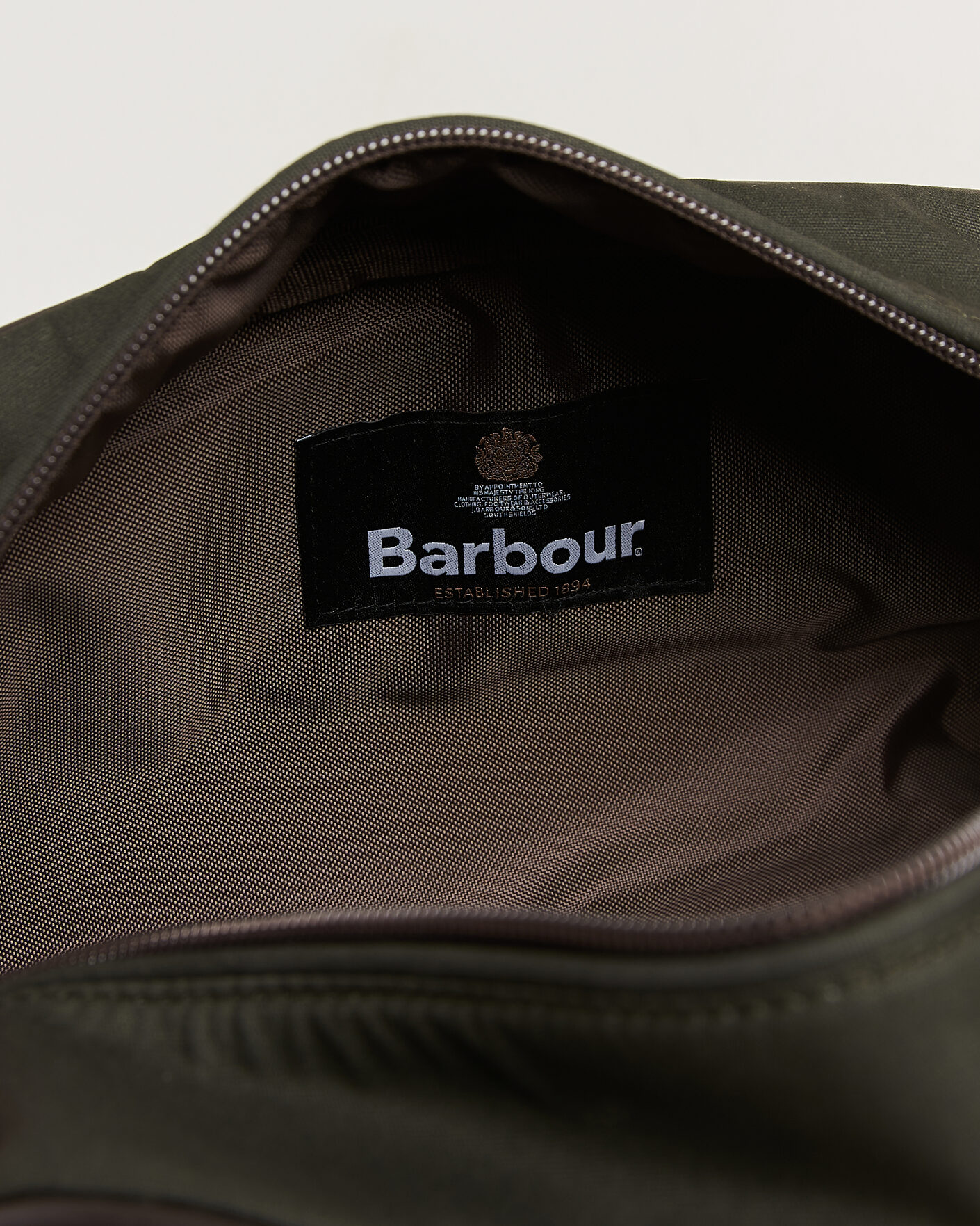 Herre | Tasker | Barbour Lifestyle | Waxed Washbag Olive