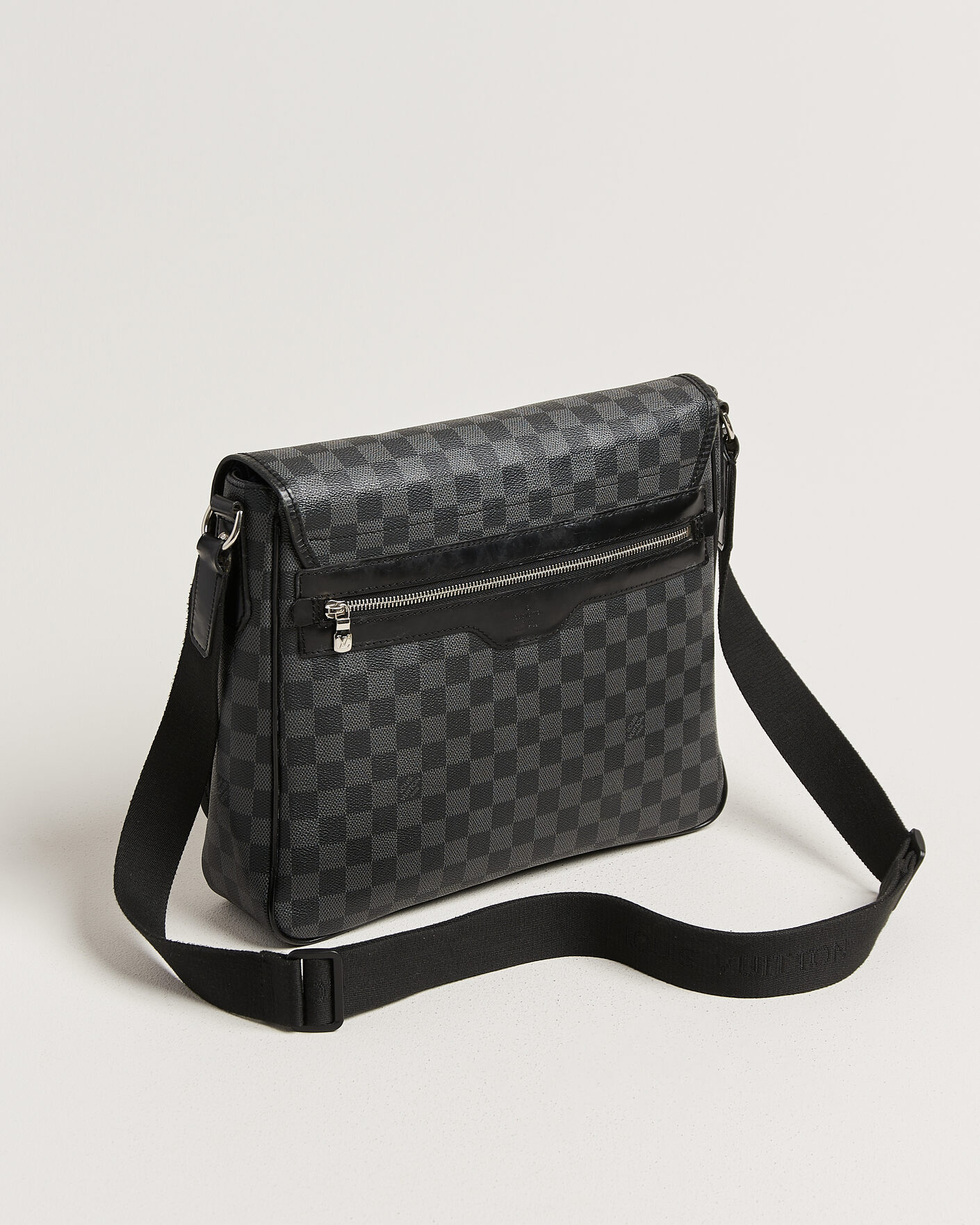 Herre | Pre-Owned & Vintage Bags | Louis Vuitton Pre-Owned | Daniel Shoulder Bag MM Damier Graphite