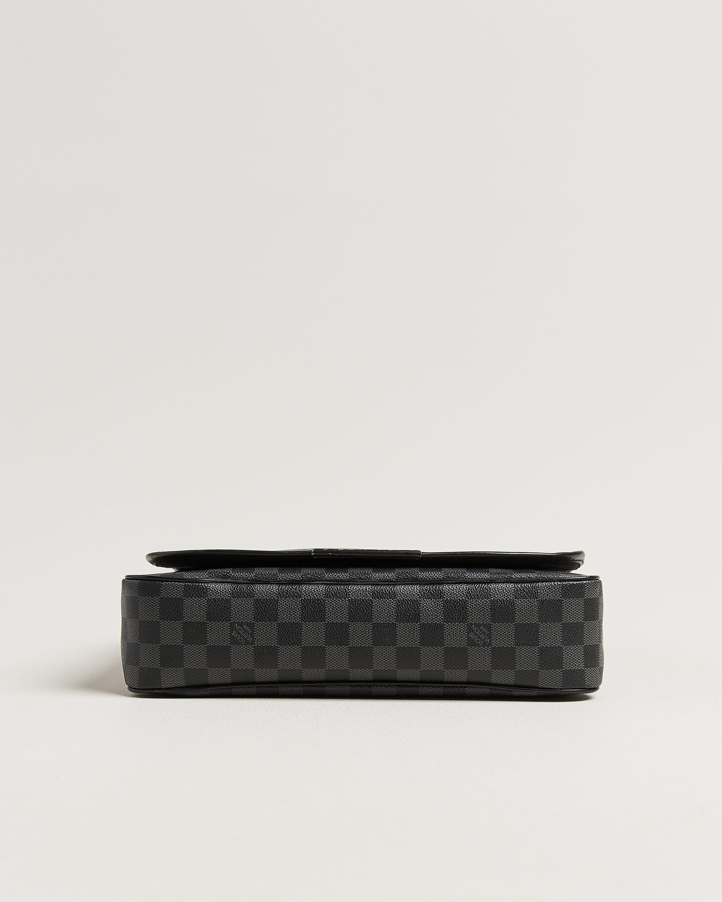 Herre | Pre-Owned & Vintage Bags | Louis Vuitton Pre-Owned | Daniel Shoulder Bag MM Damier Graphite