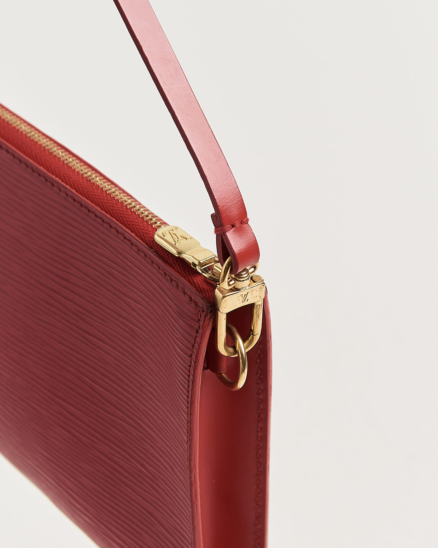 Herre | Pre-Owned & Vintage Bags | Louis Vuitton Pre-Owned | Pochette Accessoires Epi Leather Red