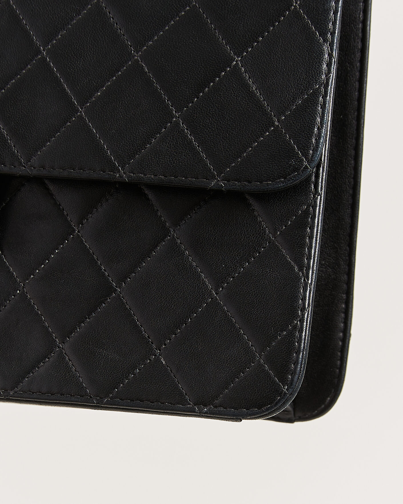 Herre | Pre-Owned & Vintage Bags | Chanel Pre-Owned | Single Flap Bag Black
