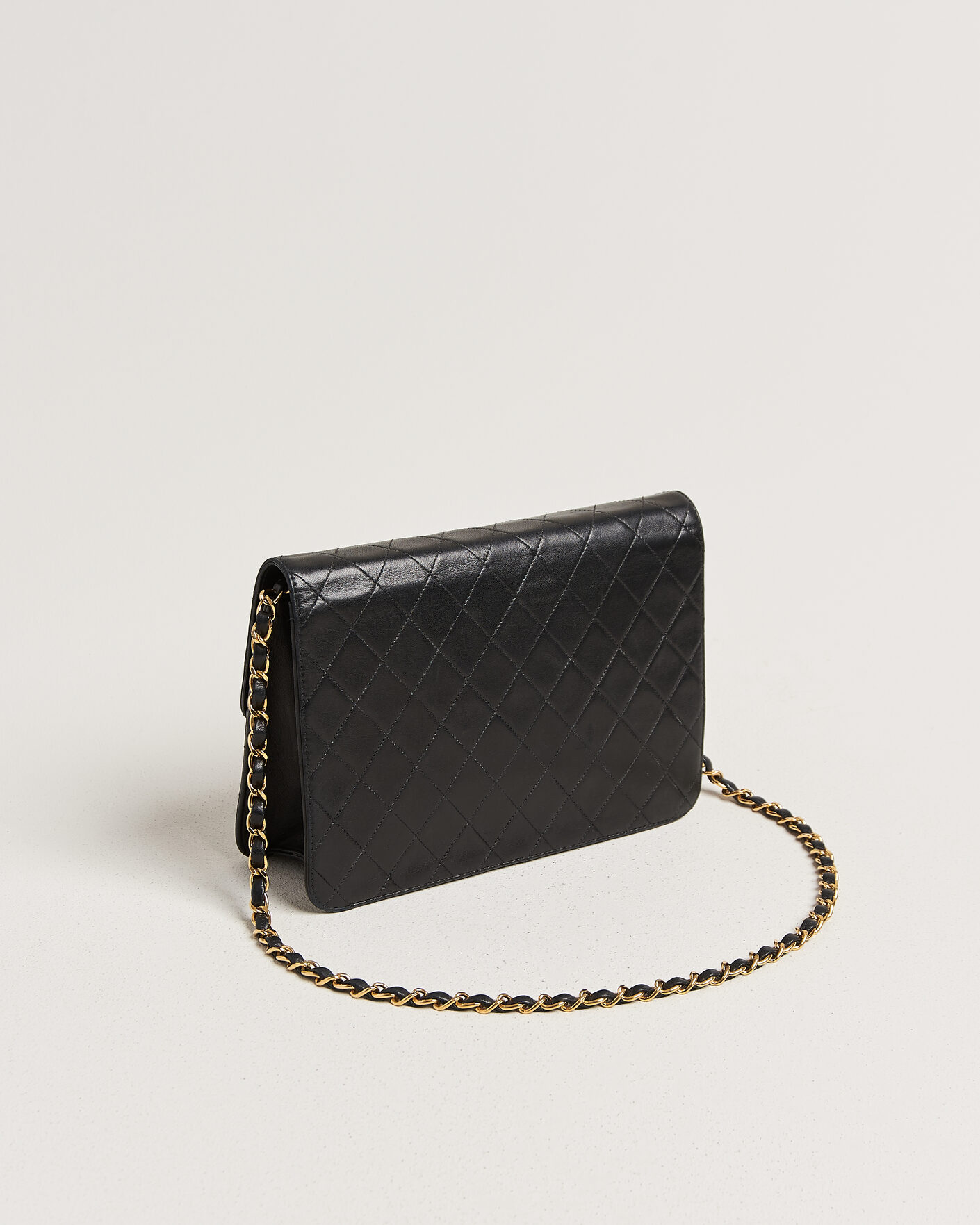 Herre | Pre-Owned & Vintage Bags | Chanel Pre-Owned | Single Flap Bag Black