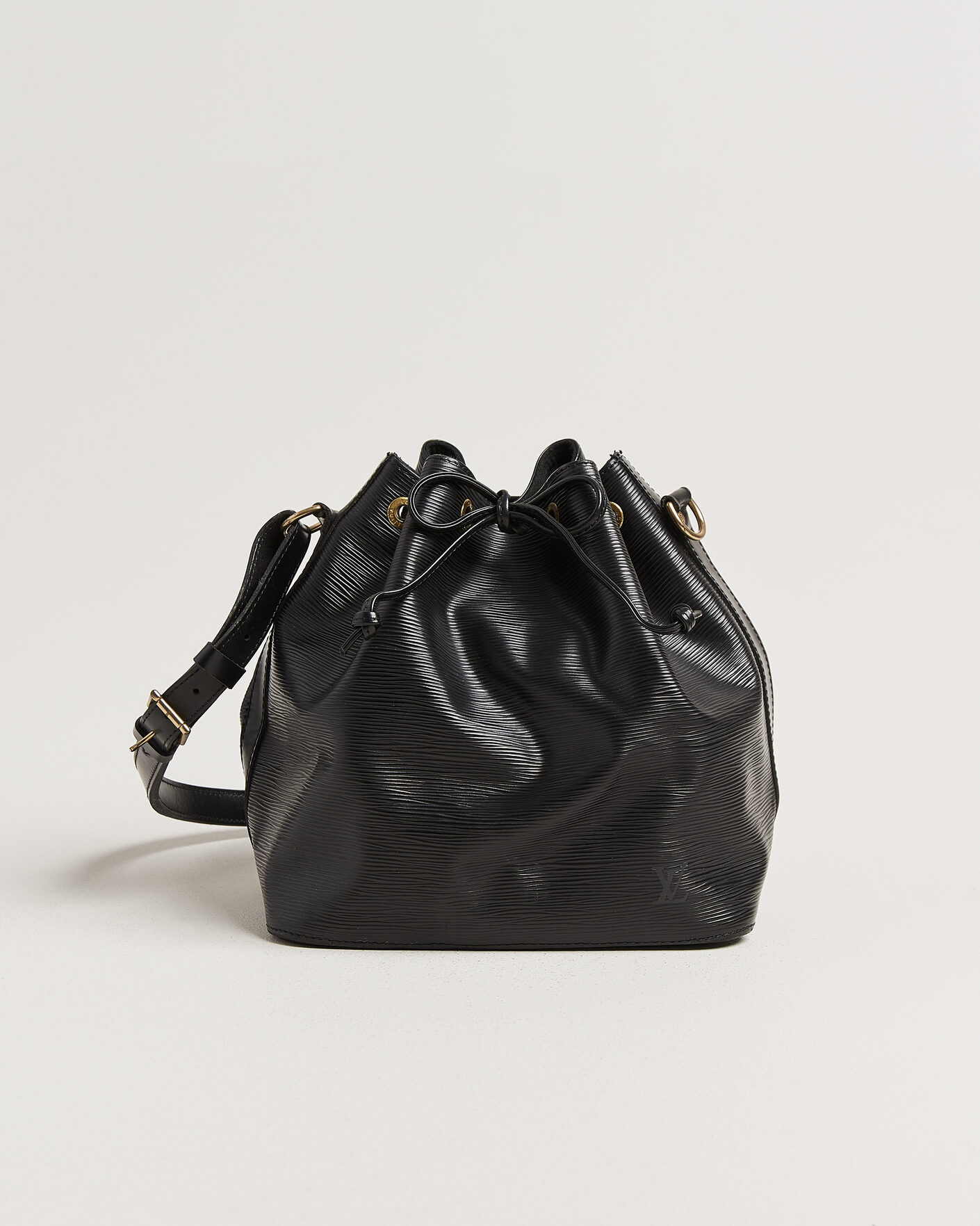 Herre | Pre-Owned & Vintage Bags | Louis Vuitton Pre-Owned | Petit Noé Epi Leather Black